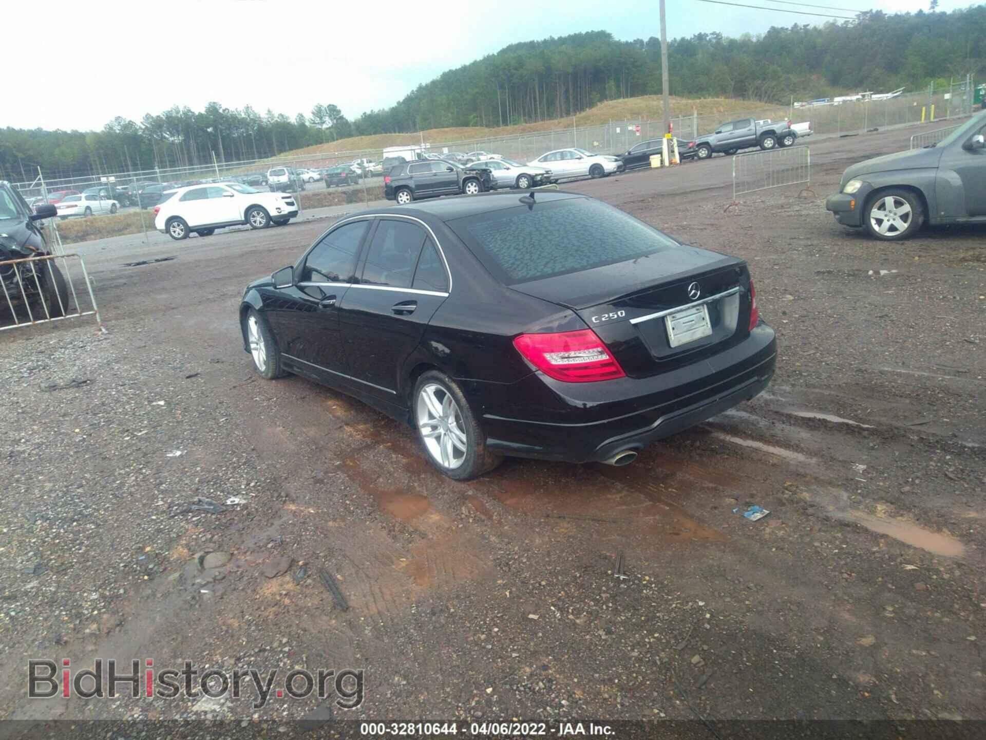 2013 MERCEDES-BENZ C-CLASS - VIN: WDDGF4HB7DR270327 - Фото 3