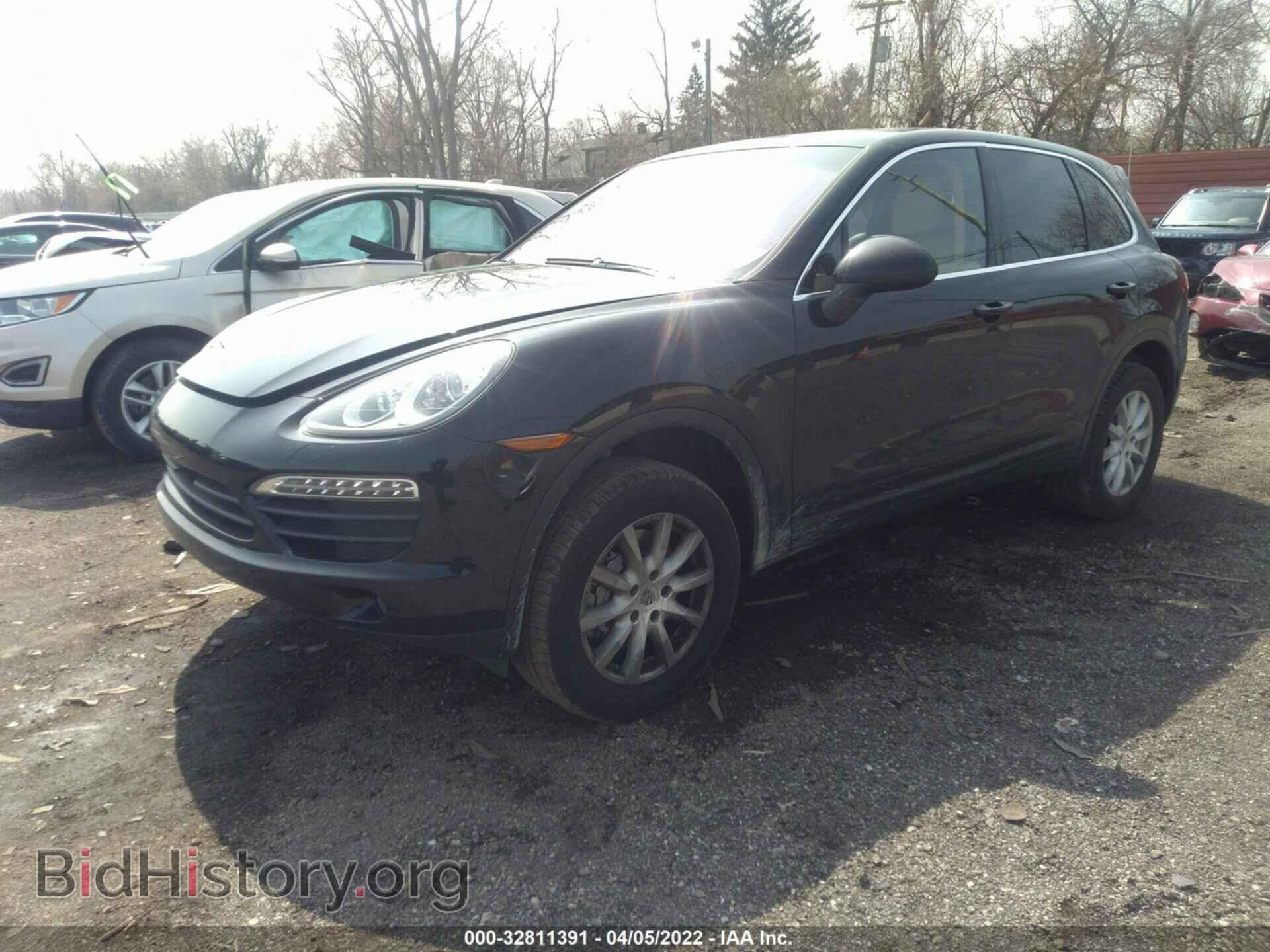 2013 PORSCHE CAYENNE - VIN: WP1AB2A29DLA81898 - Фото 2