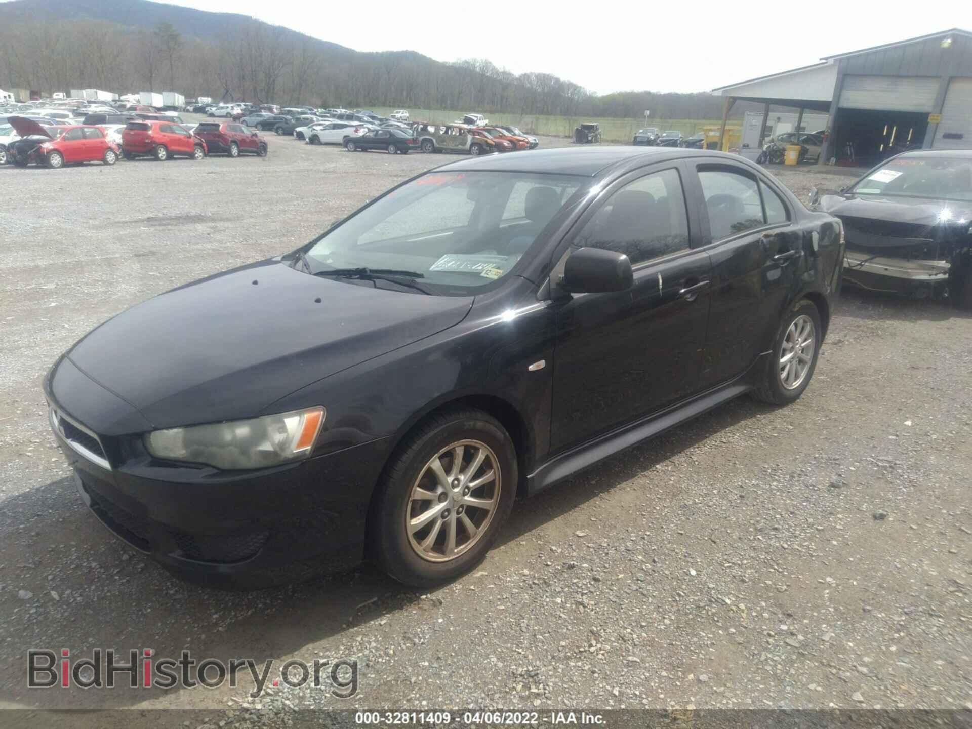 2011 MITSUBISHI LANCER - VIN: JA32U2FU1BU008590 - Фото 2