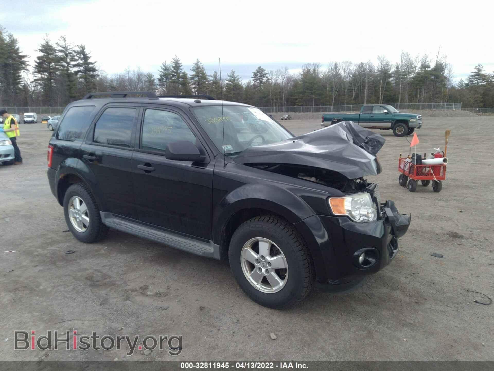 Photo 1FMCU9D75AKD30389 - FORD ESCAPE 2010