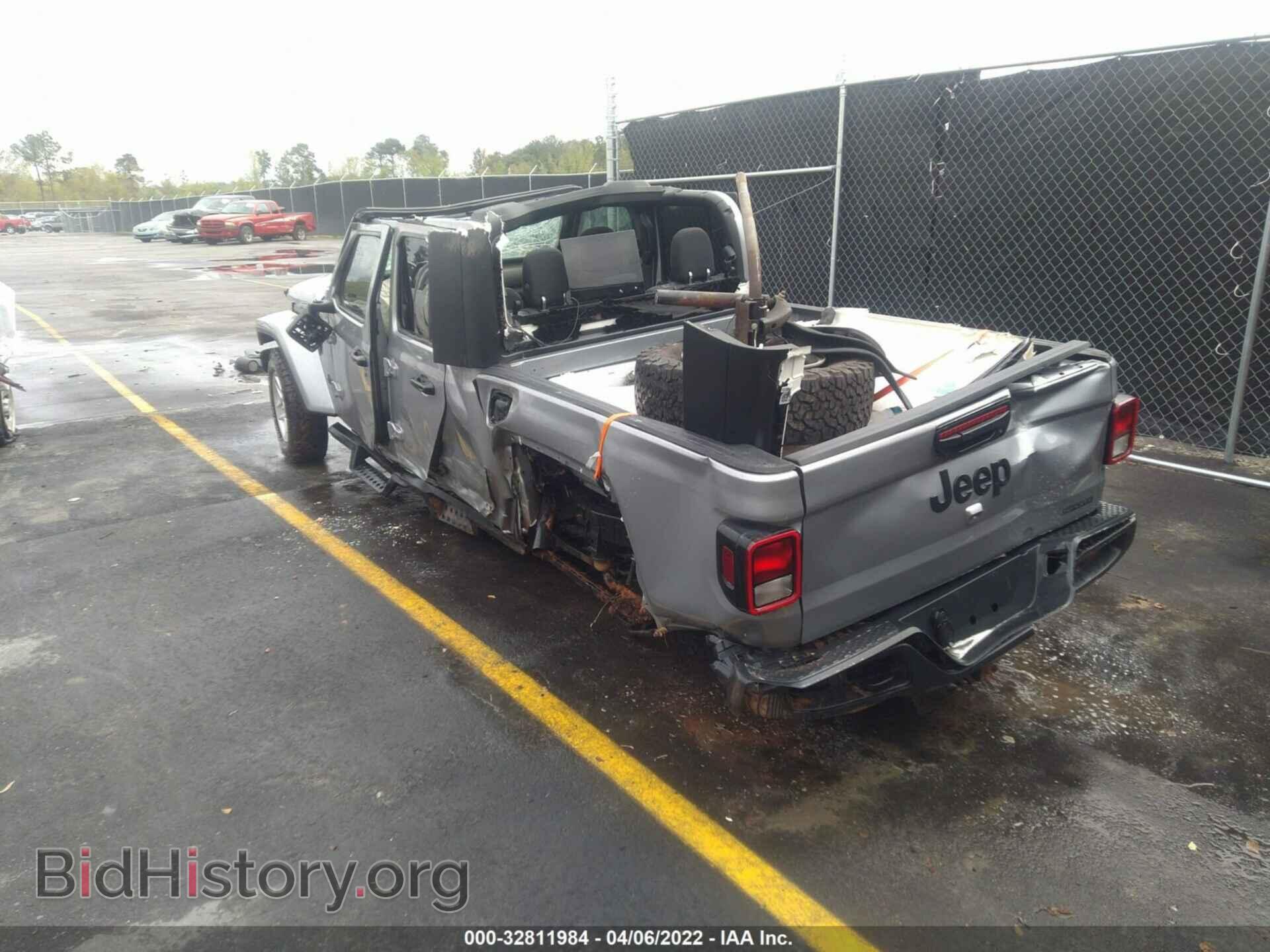 2020 JEEP GLADIATOR - VIN: 1C6HJTAG0LL215725 - Фото 3
