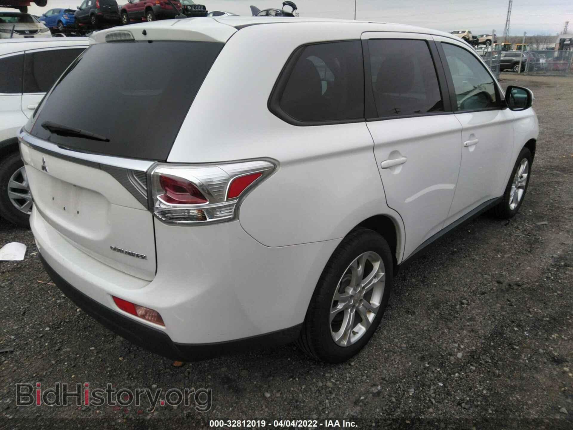 2014 MITSUBISHI OUTLANDER - VIN: JA4AD3A37EZ012422 - Фото 4