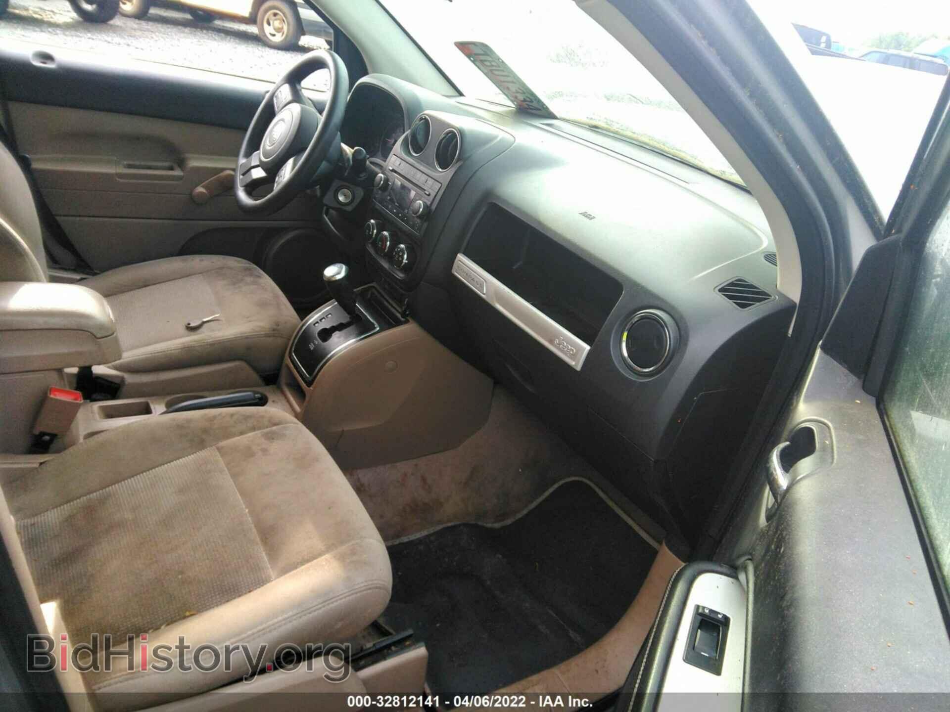 2014 JEEP COMPASS - VIN: 1C4NJCBA9ED585400 - Фото 5