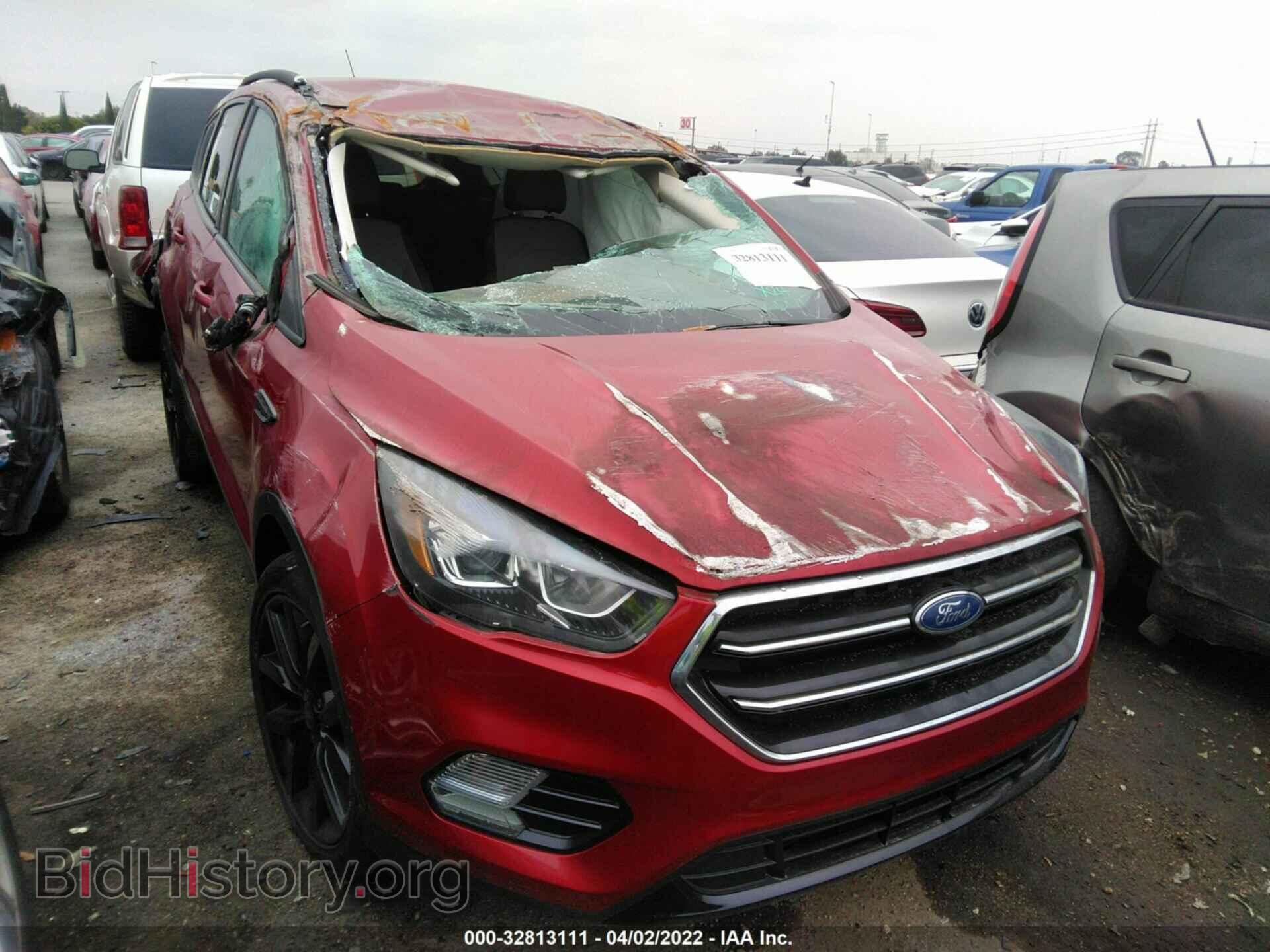 Фотография 1FMCU9G93HUB87549 - FORD ESCAPE 2017