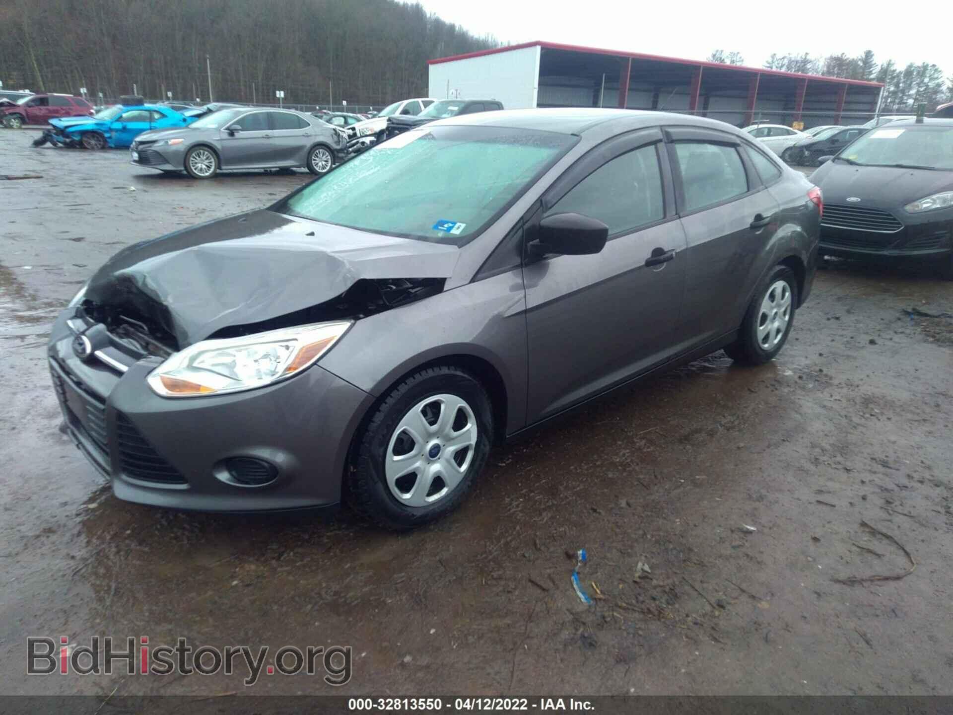 2013 FORD FOCUS - VIN: 1FADP3E24DL242390 - Фото 2