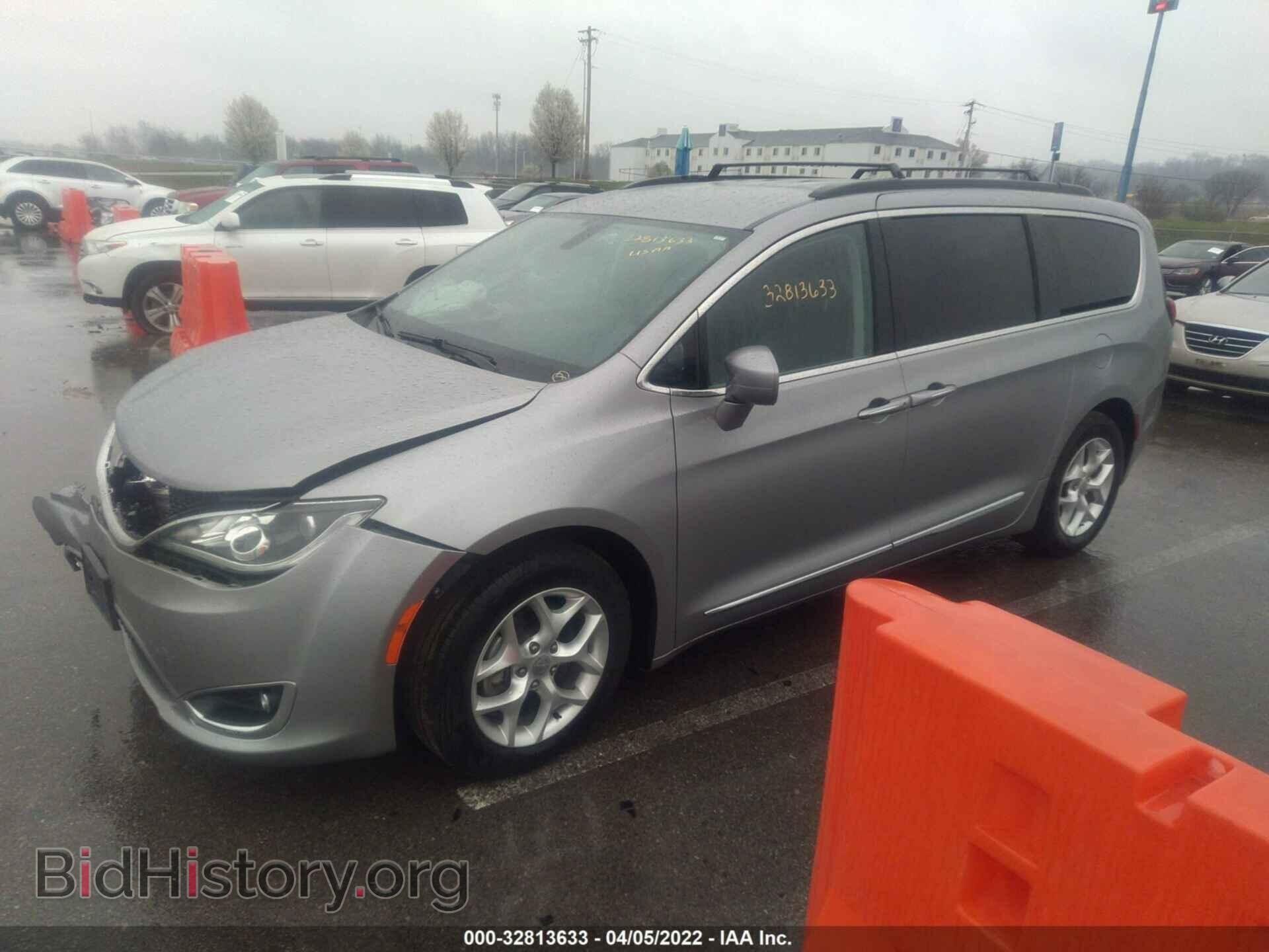 2017 CHRYSLER PACIFICA - VIN: 2C4RC1BGXHR552895 - Photo 2