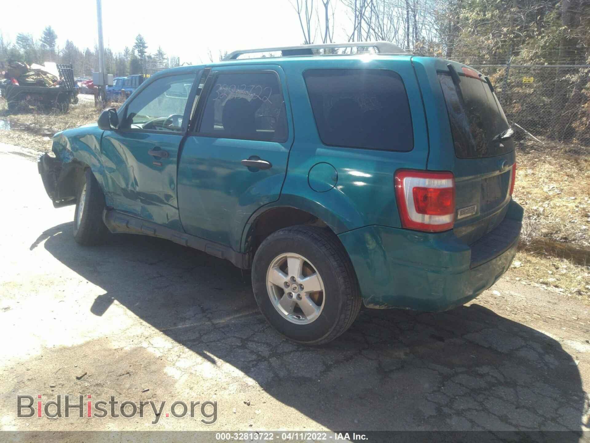 2011 FORD ESCAPE - VIN: 1FMCU0D75BKC46439 - Фото 3