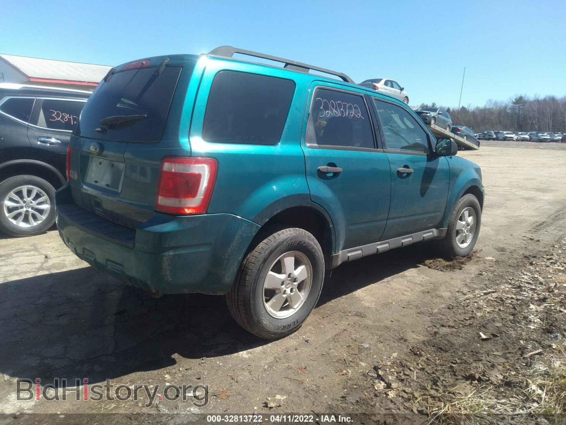 2011 FORD ESCAPE - VIN: 1FMCU0D75BKC46439 - Фото 4