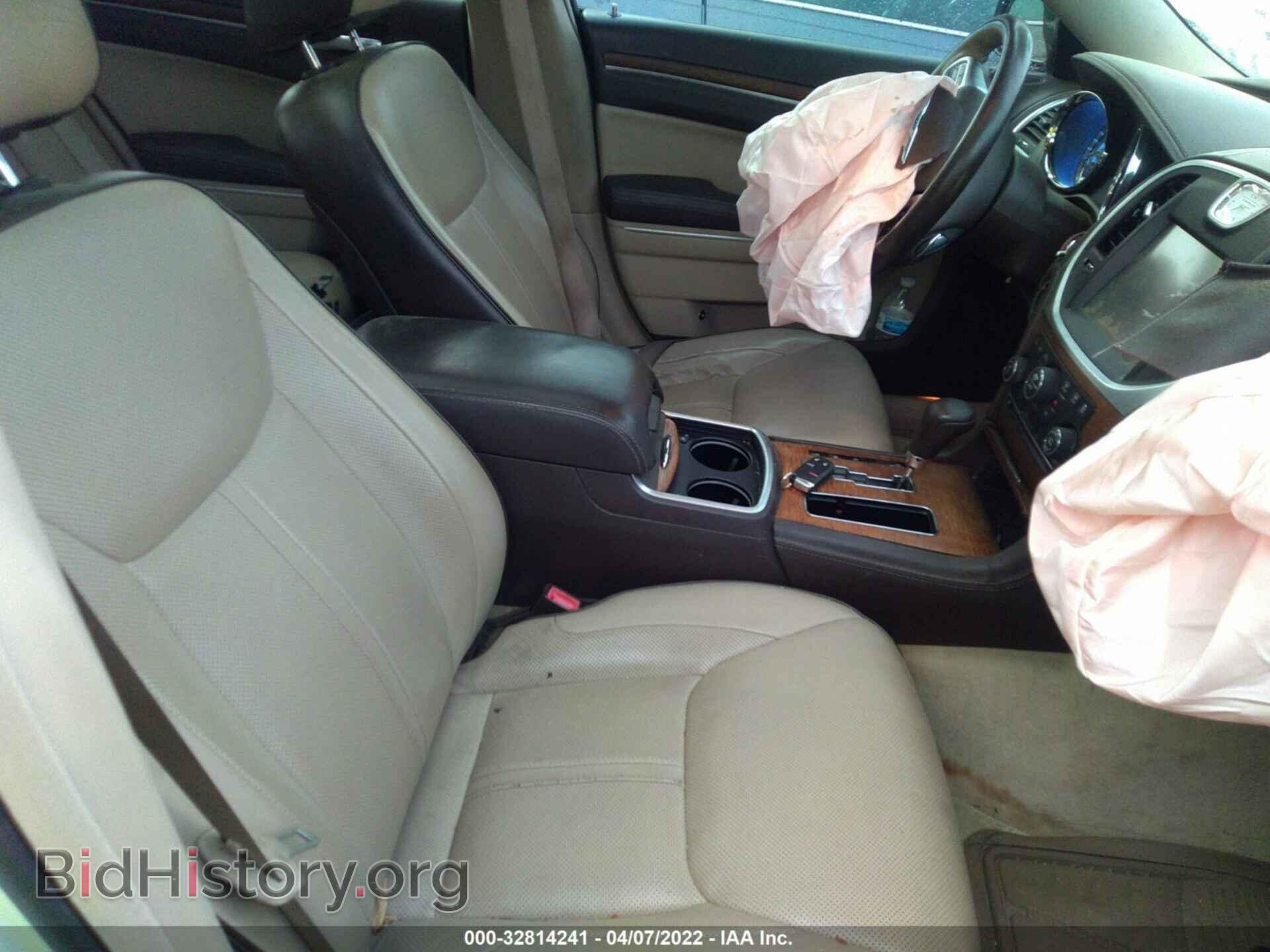 2012 CHRYSLER 300 - VIN: 2C3CCAPT4CH256379 - Фото 5