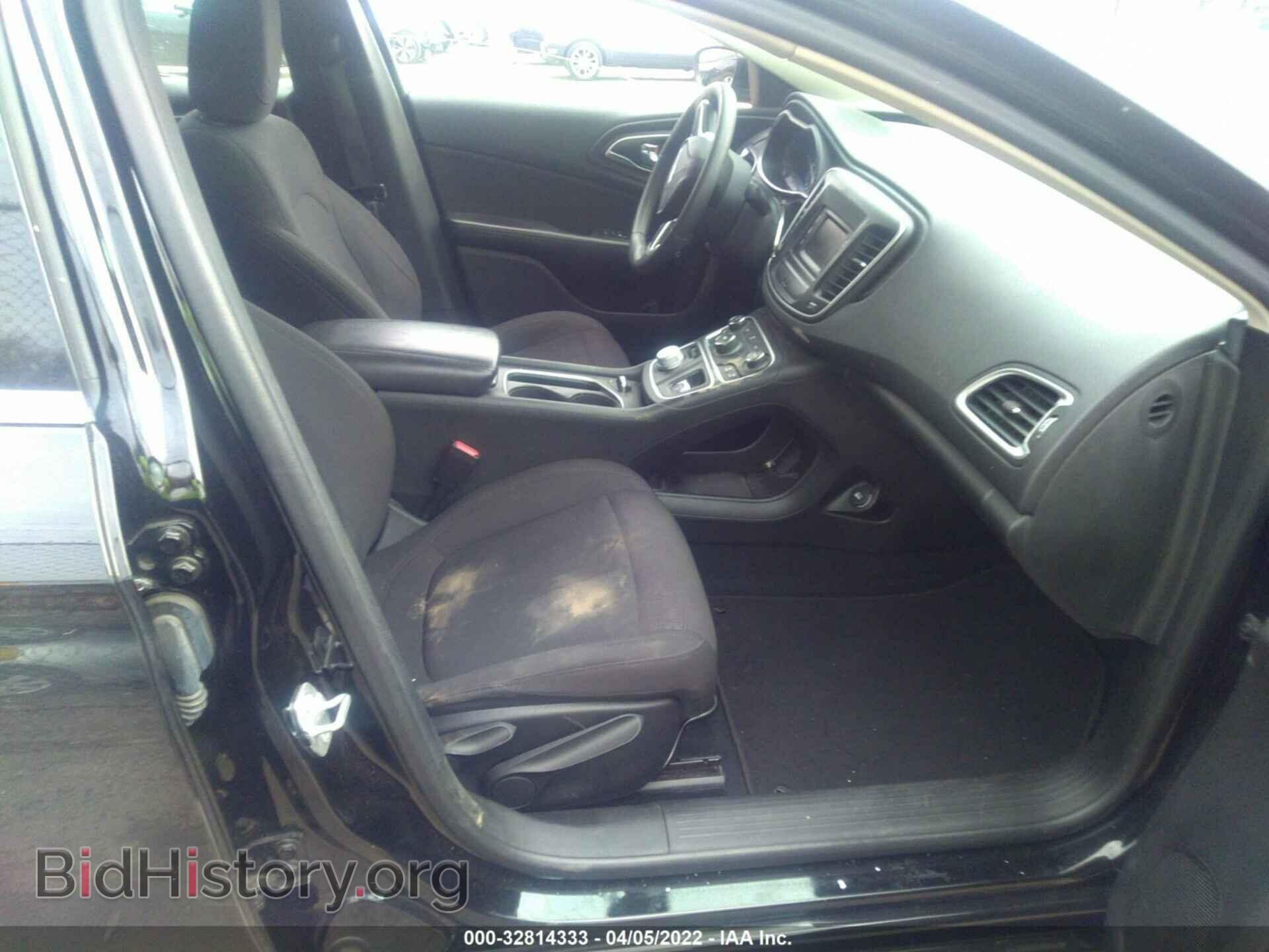 2015 CHRYSLER 200 - VIN: 1C3CCCAB1FN638585 - Фото 5