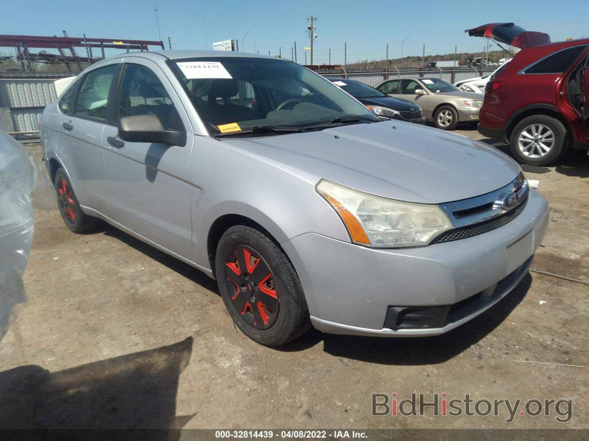 Photo 1FAHP34NX8W123776 - FORD FOCUS 2008