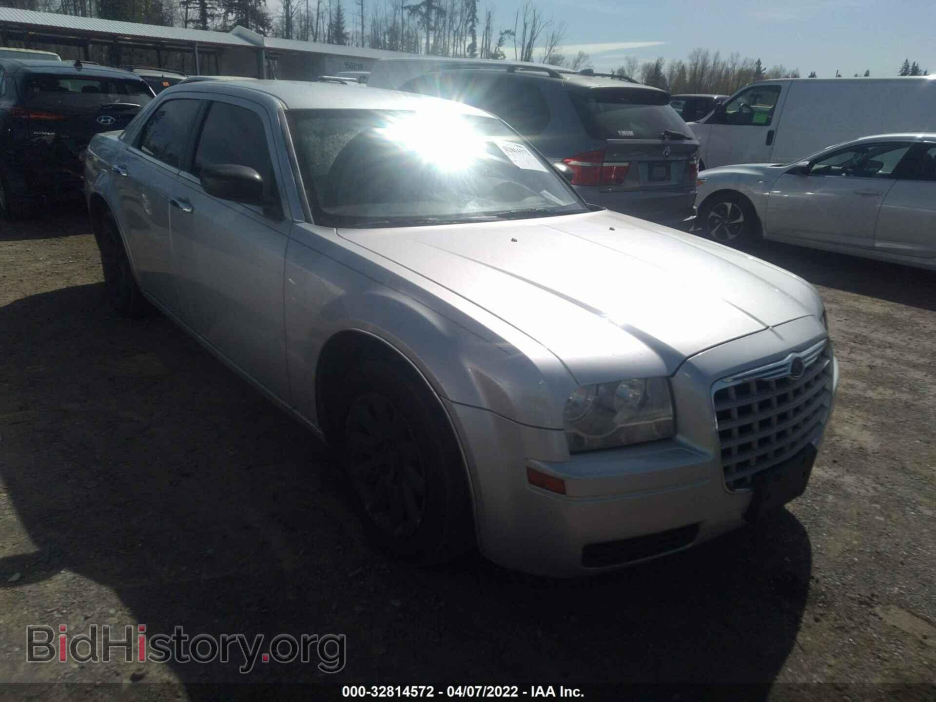 Photo 2C3LA43R78H138142 - CHRYSLER 300 2008