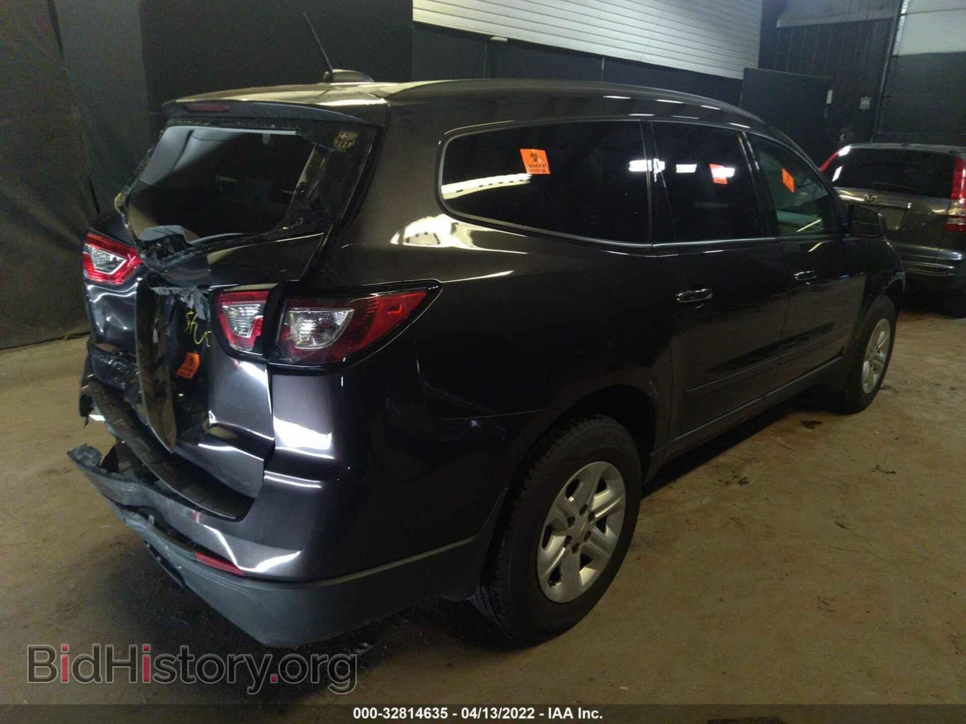 2017 CHEVROLET TRAVERSE - VIN: 1GNKRFEDXHJ329444 - Фото 4
