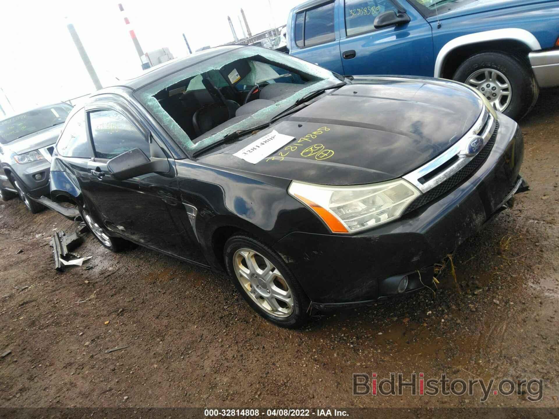 Photo 1FAHP33NX8W174308 - FORD FOCUS 2008