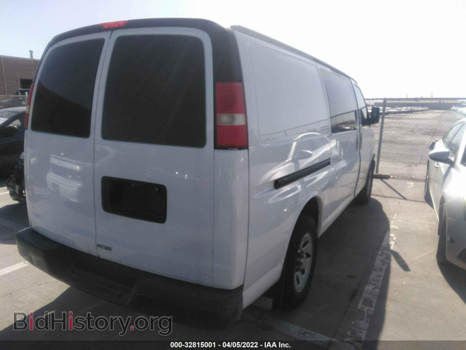 2011 CHEVROLET EXPRESS CARGO VAN - VIN: 1GCSGAFX0B1146345 - Фото 4