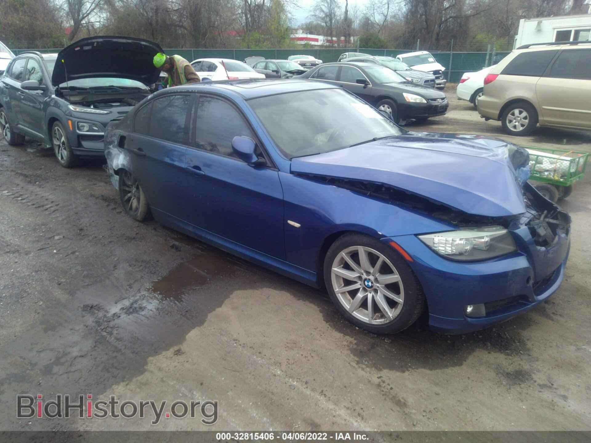 Фотография WBAPH77559NL85263 - BMW 3 SERIES 2009