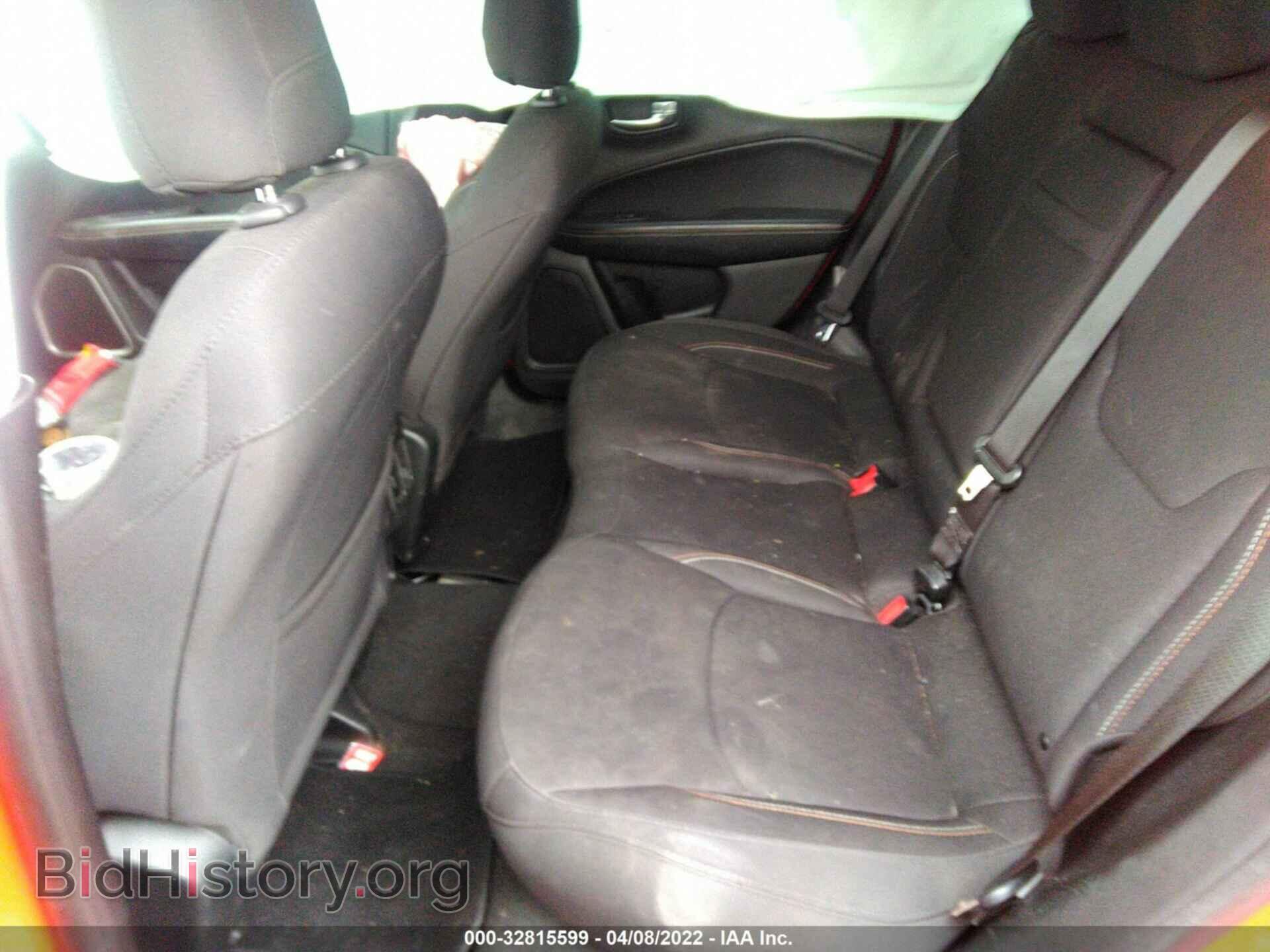 2019 JEEP COMPASS - VIN: 3C4NJCAB9KT743637 - Фото 8