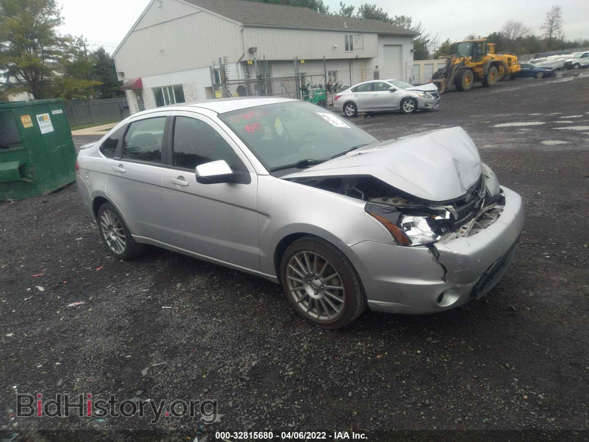 Photo 1FAHP3GN2BW121524 - FORD FOCUS 2011