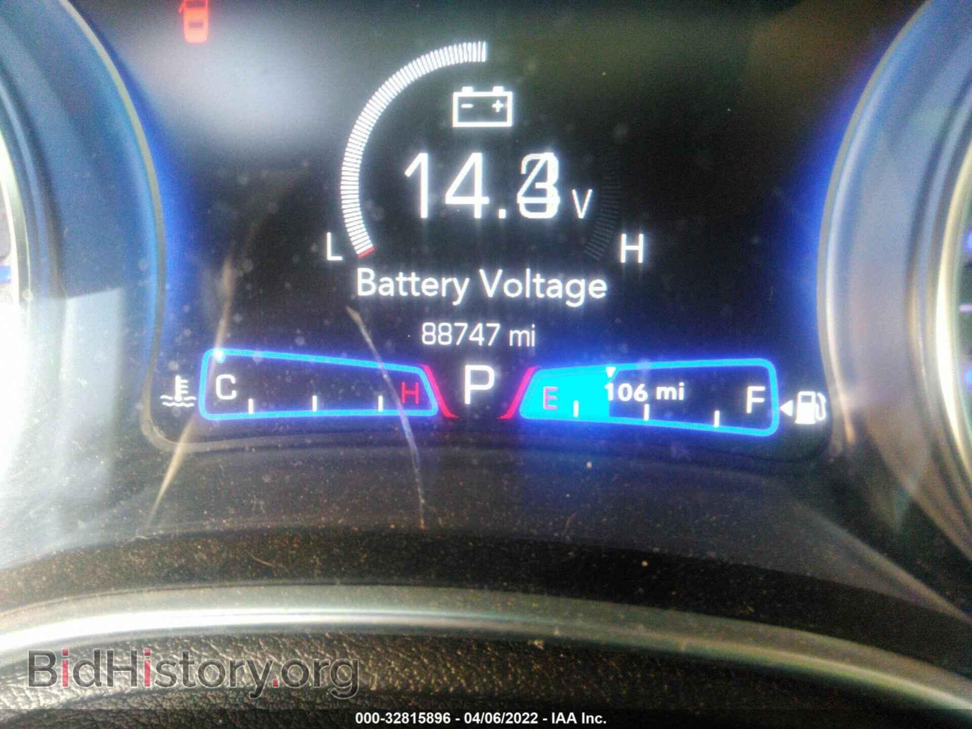 2019 CHRYSLER 300 - VIN: 2C3CCAEG2KH555809 - Фото 7