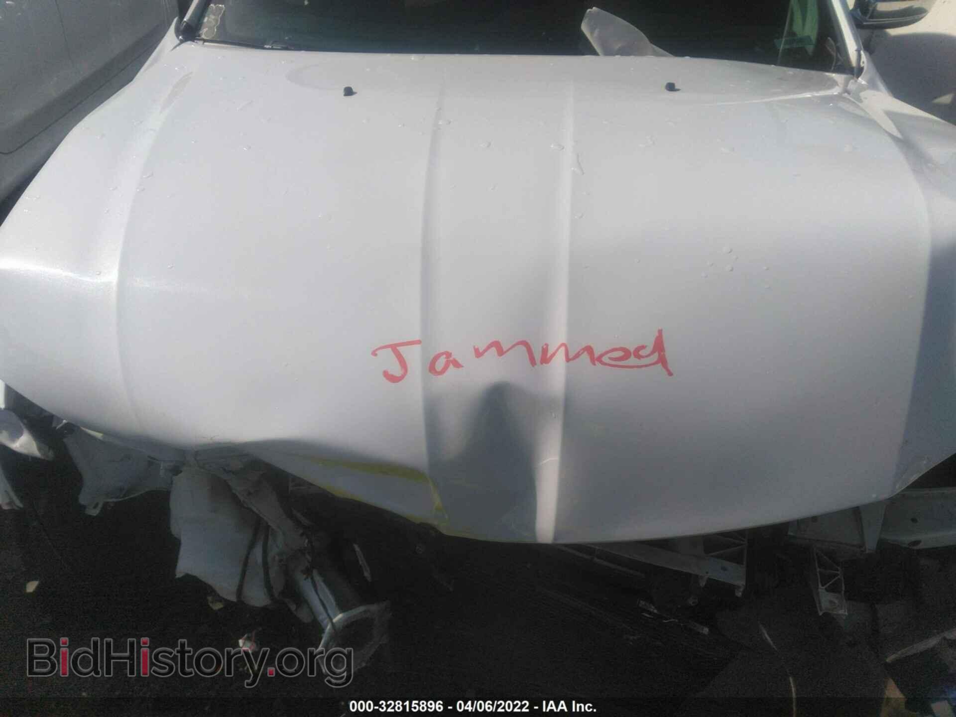 2019 CHRYSLER 300 - VIN: 2C3CCAEG2KH555809 - Фото 10