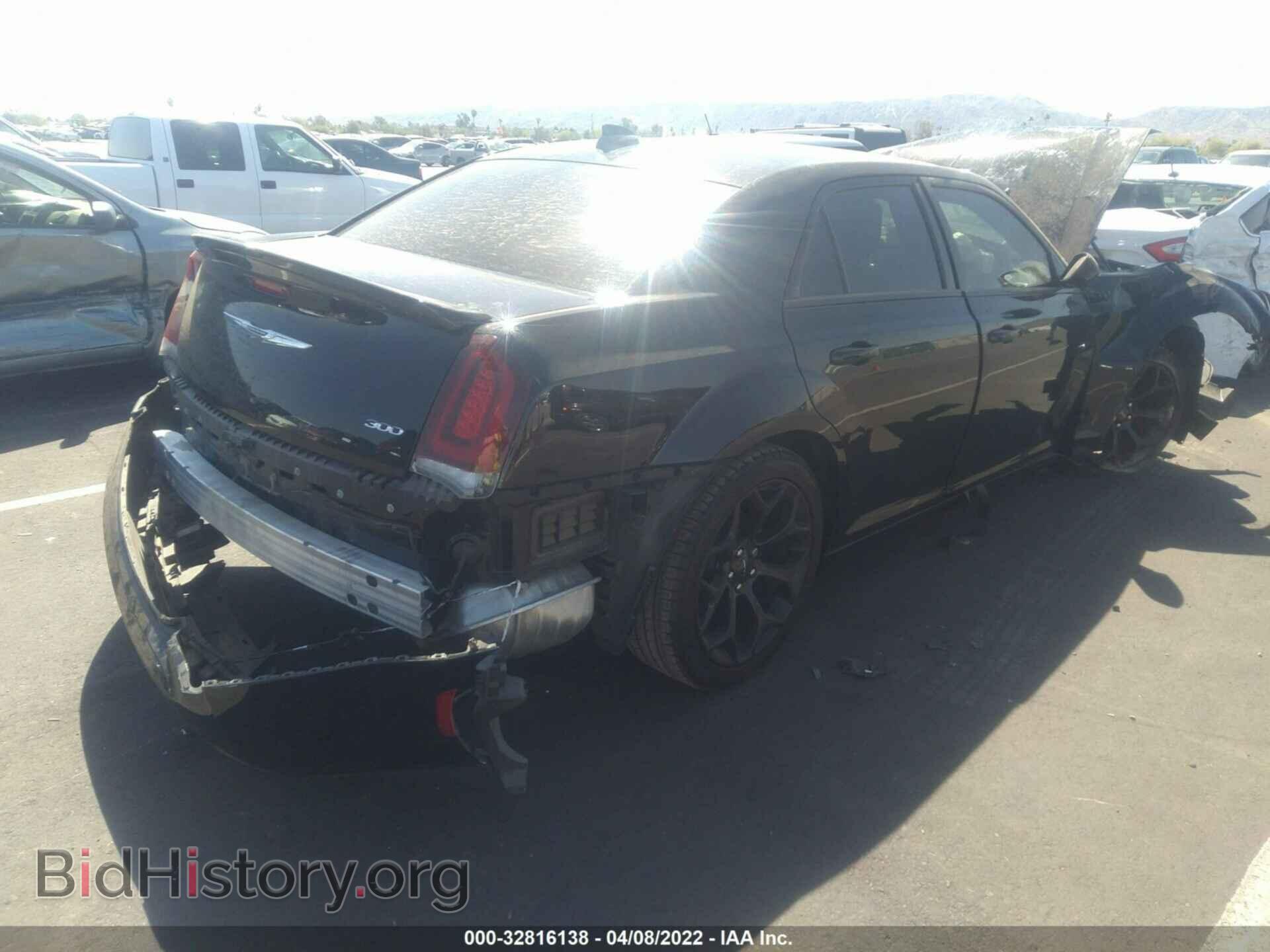 2019 CHRYSLER 300 - VIN: 2C3CCAAG9KH582687 - Фото 4