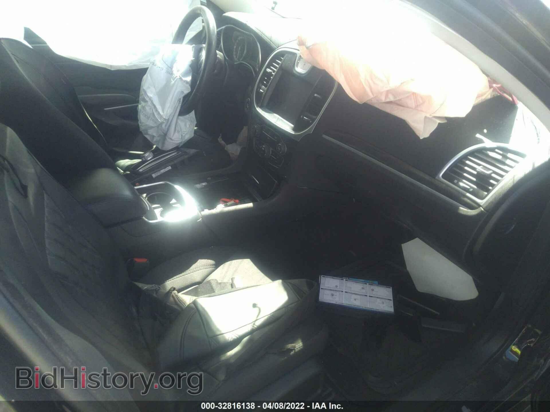 2019 CHRYSLER 300 - VIN: 2C3CCAAG9KH582687 - Фото 5