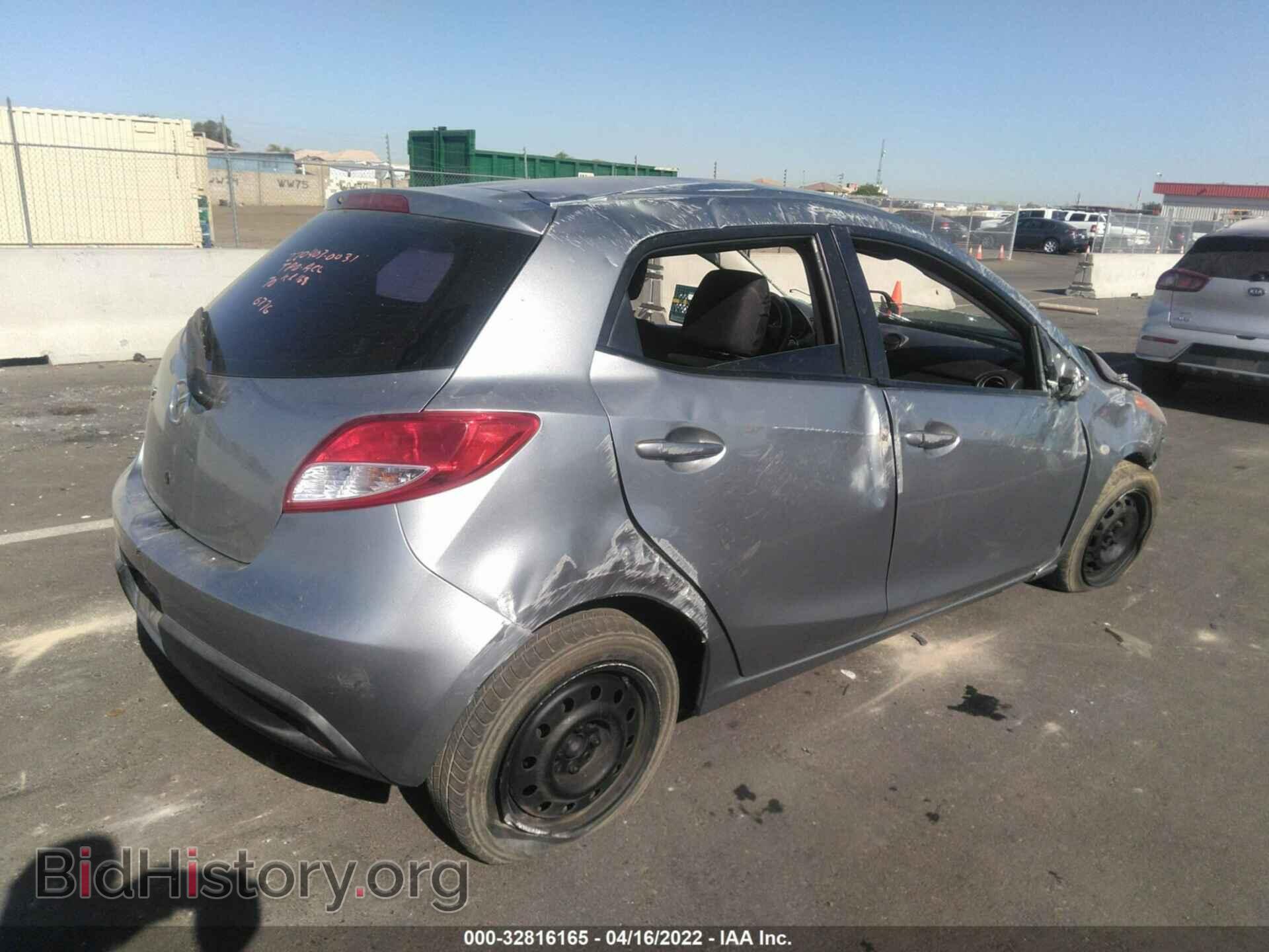 2011 MAZDA MAZDA2 - VIN: JM1DE1HZ9B0130776 - Фото 4
