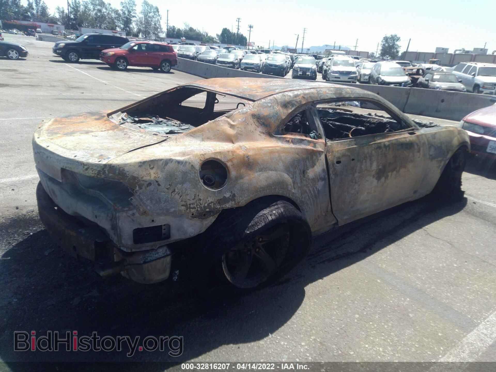 2010 CHEVROLET CAMARO - VIN: 2G1FB1EV8A9137797 - Фото 4