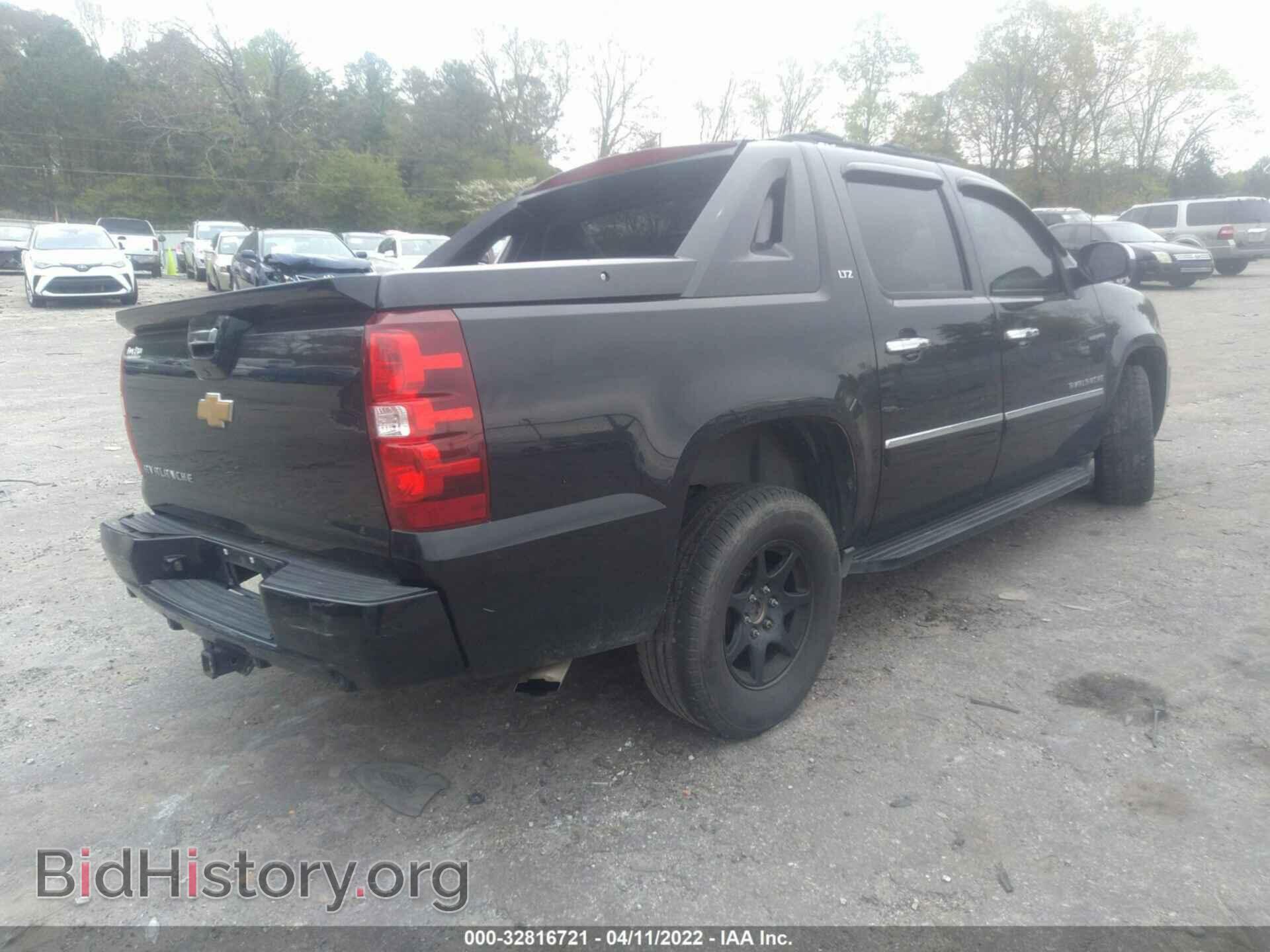 2012 CHEVROLET AVALANCHE - VIN: 3GNTKGE71CG223600 - Фото 2