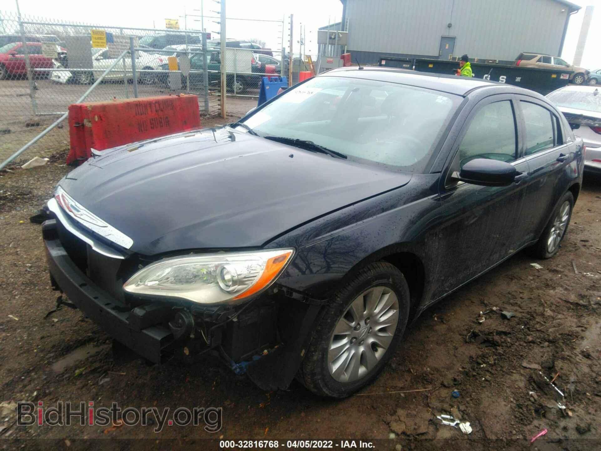 2014 CHRYSLER 200 - VIN: 1C3CCBAB2EN206564 - Фото 2