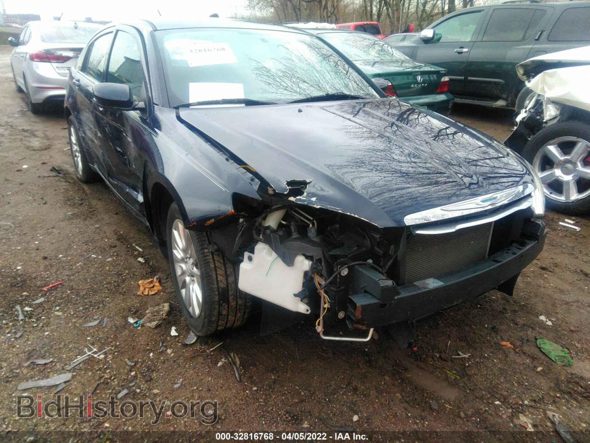 2014 CHRYSLER 200 - VIN: 1C3CCBAB2EN206564 - Фото 6