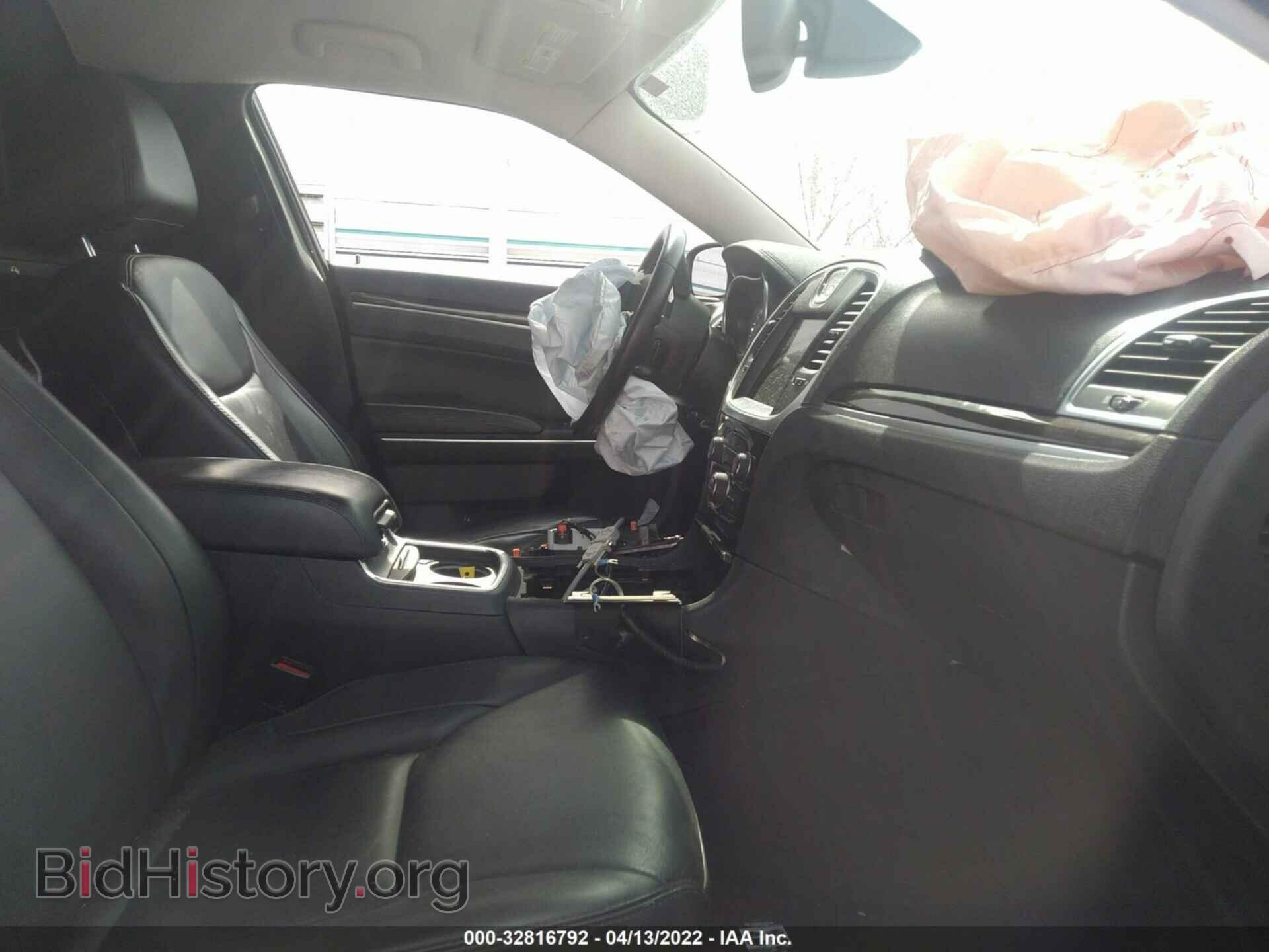 2015 CHRYSLER 300 - VIN: 2C3CCAAG9FH749586 - Фото 5