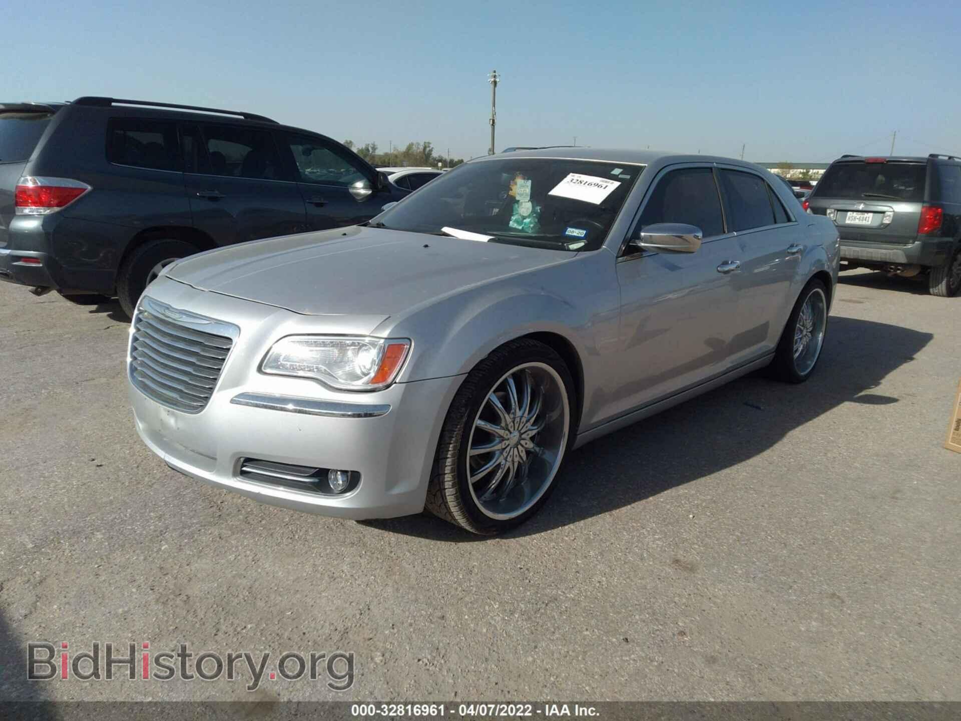2012 CHRYSLER 300 - VIN: 2C3CCACG4CH308845 - Фото 2