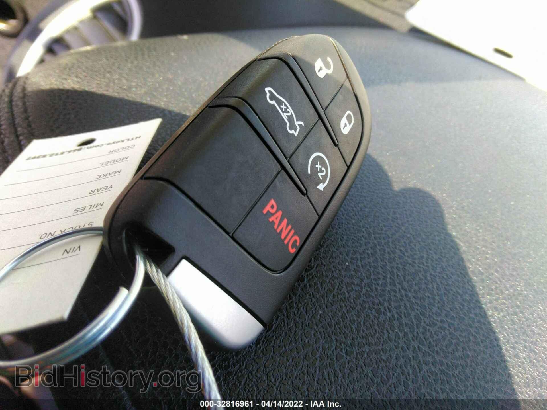2012 CHRYSLER 300 - VIN: 2C3CCACG4CH308845 - Фото 11