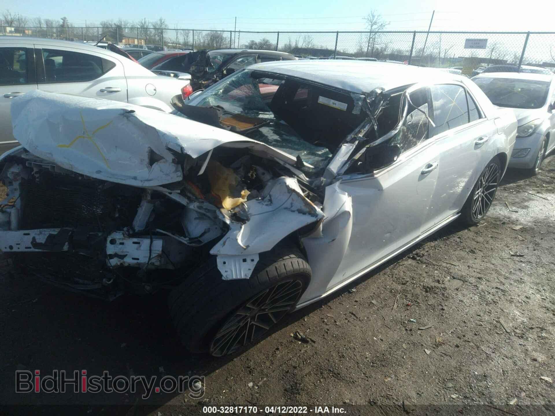 2013 CHRYSLER 300 - VIN: 2C3CCAET6DH538009 - Фото 2