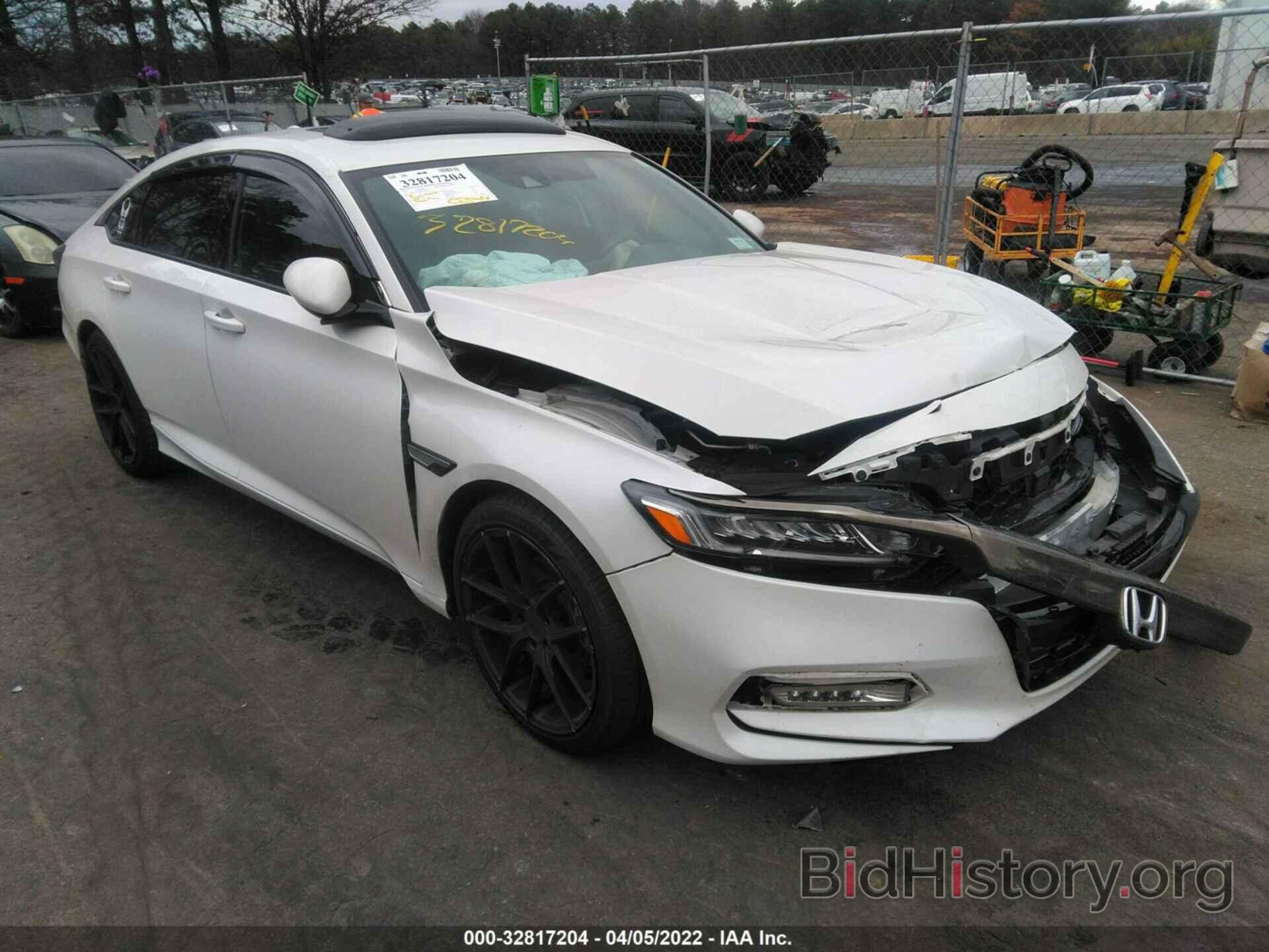 Photo 1HGCV2F37KA023088 - HONDA ACCORD SEDAN 2019