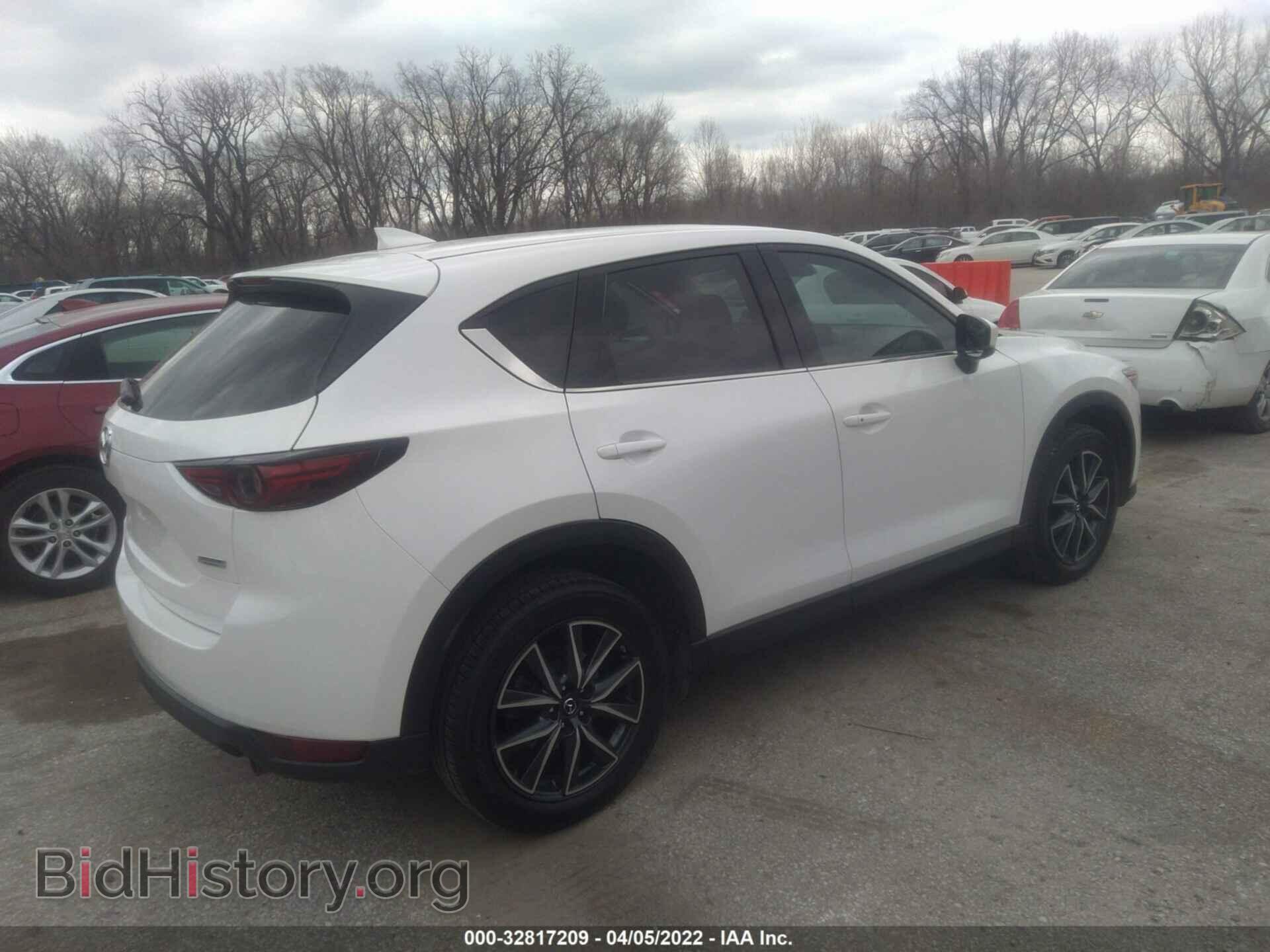2017 MAZDA CX-5 - VIN: JM3KFBDL8H0183111 - Фото 4