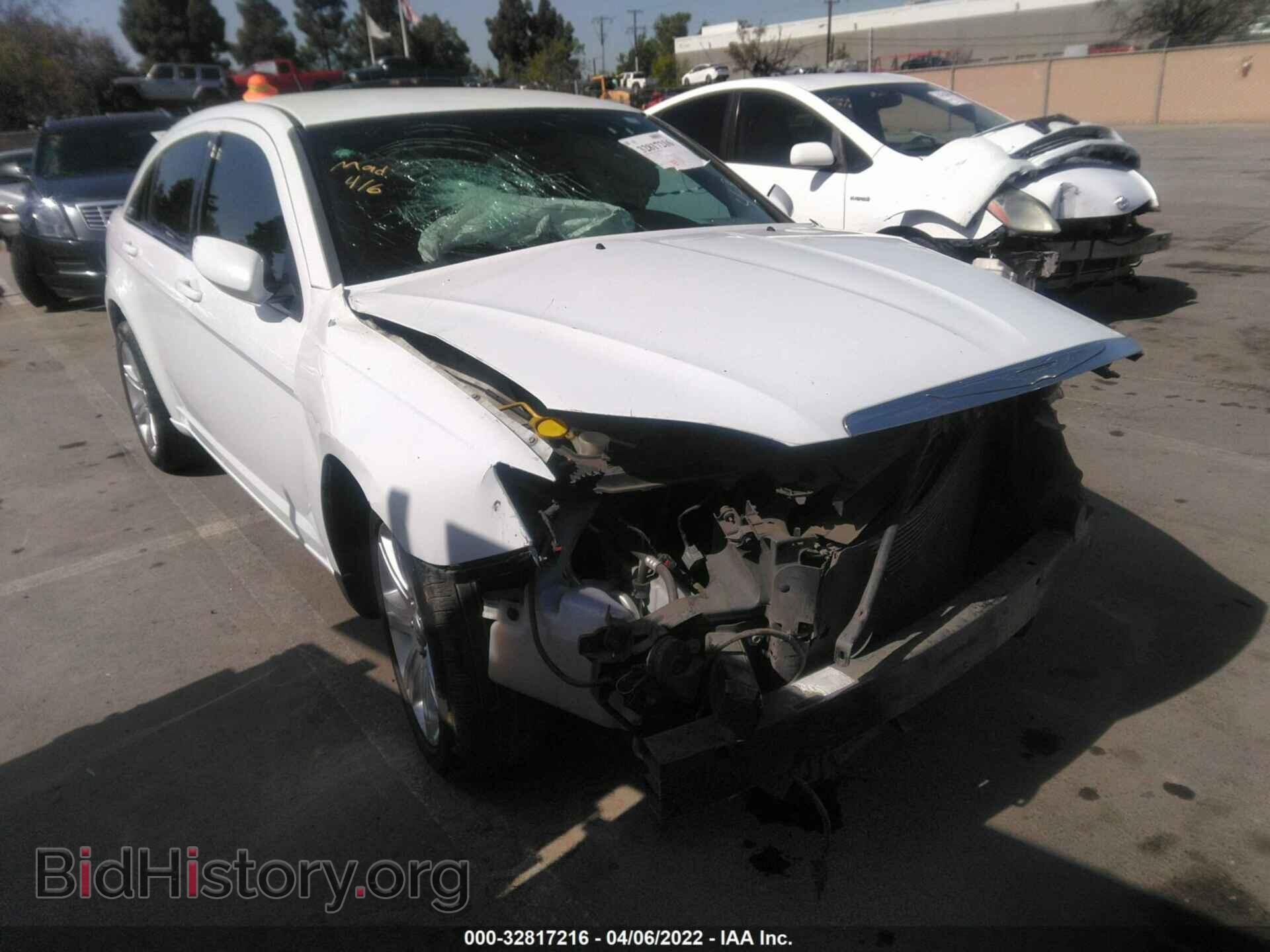 Фотография 1C3CCBBB6DN735562 - CHRYSLER 200 2013