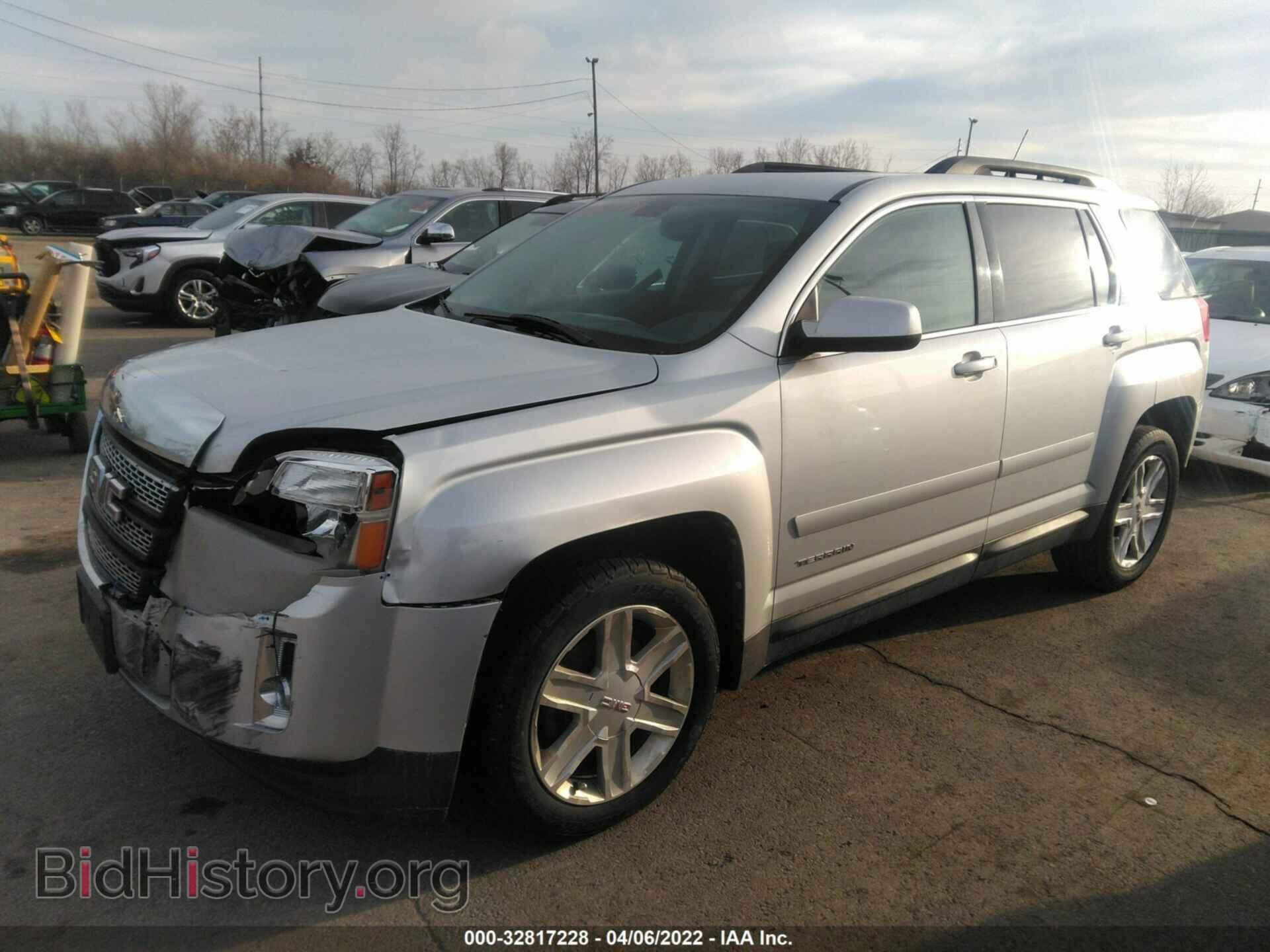 2011 GMC TERRAIN - VIN: 2CTALSEC6B6319699 - Photo 2