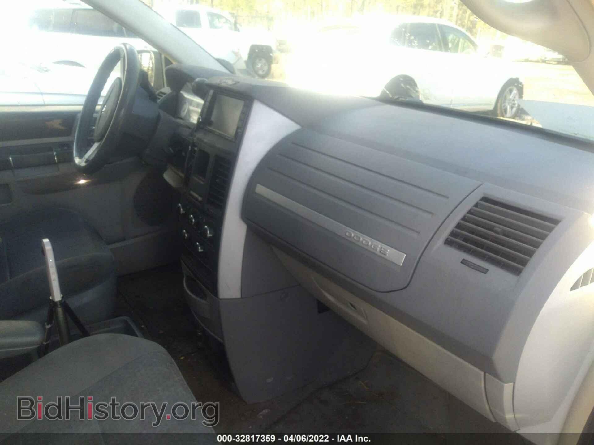 2010 DODGE GRAND CARAVAN - VIN: 2D4RN6DX3AR477552 - Photo 5