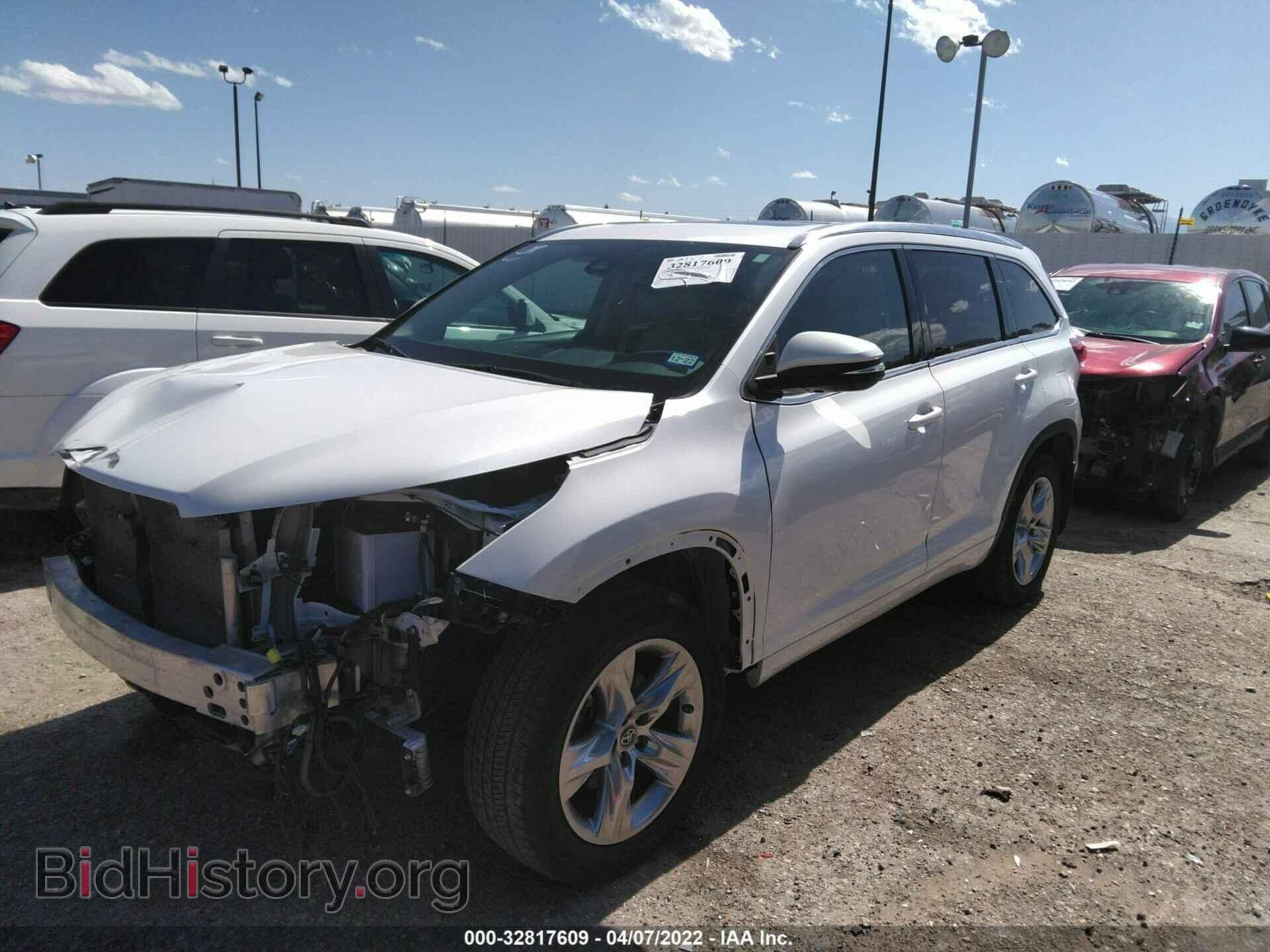 2018 TOYOTA HIGHLANDER - VIN: 5TDYZRFH7JS247802 - Фото 2