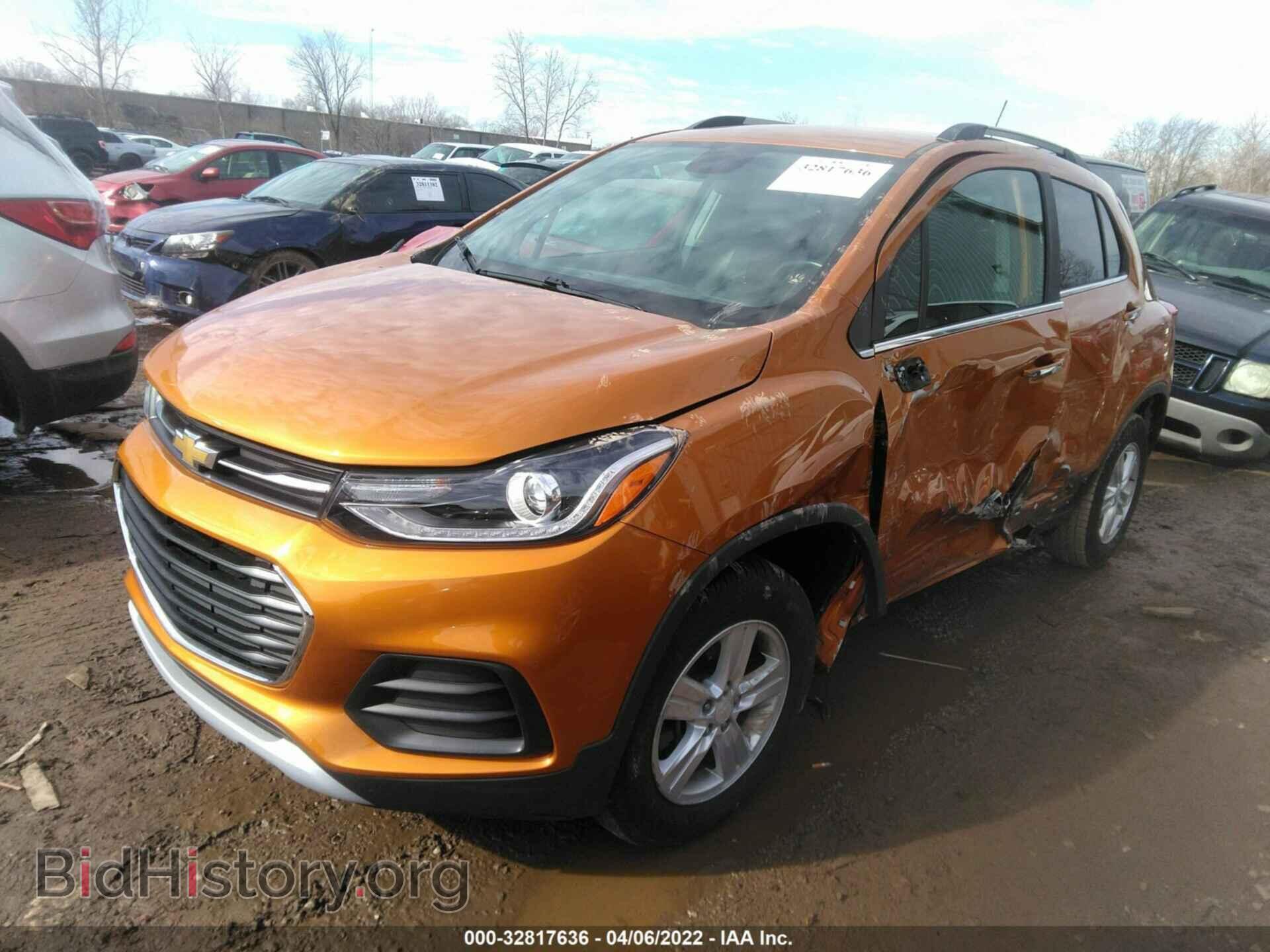 2017 CHEVROLET TRAX - VIN: 3GNCJPSB4HL187802 - Photo 2