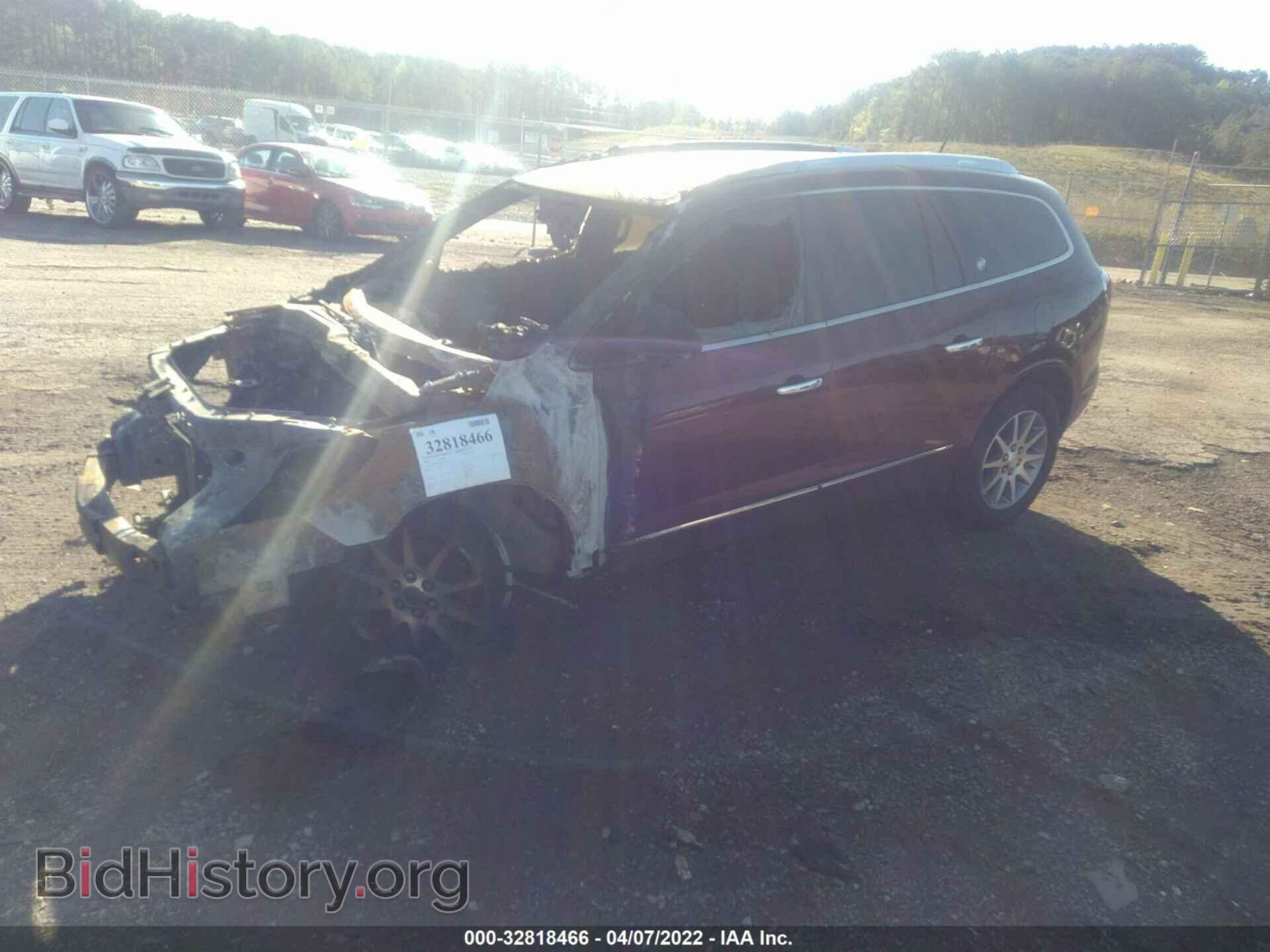 2016 BUICK ENCLAVE - VIN: 5GAKRBKD1GJ228332 - Photo 2