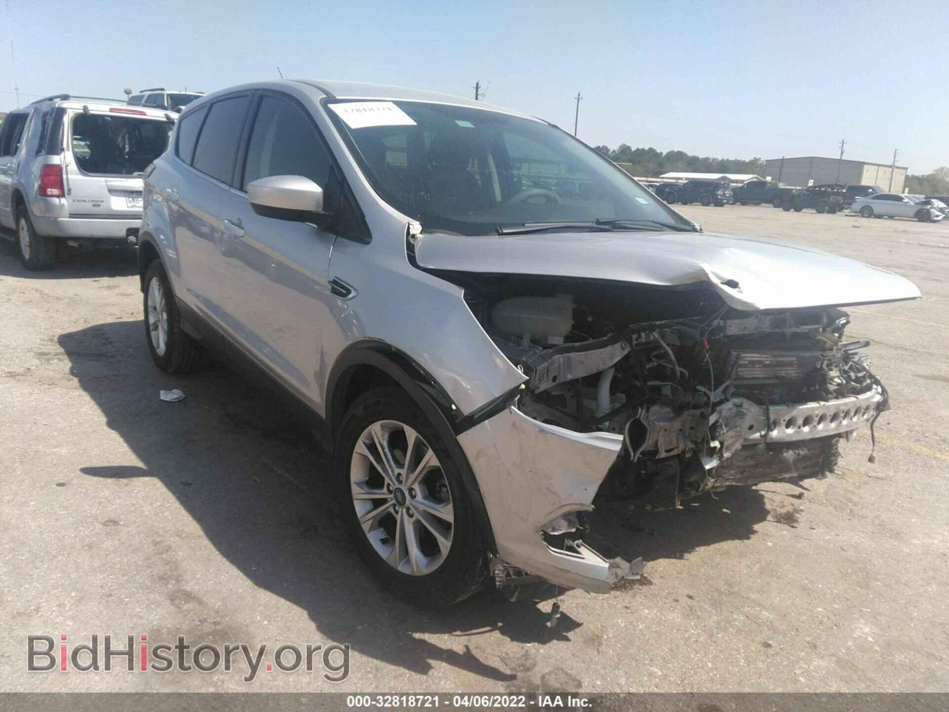 Фотография 1FMCU0GD4HUB08888 - FORD ESCAPE 2017