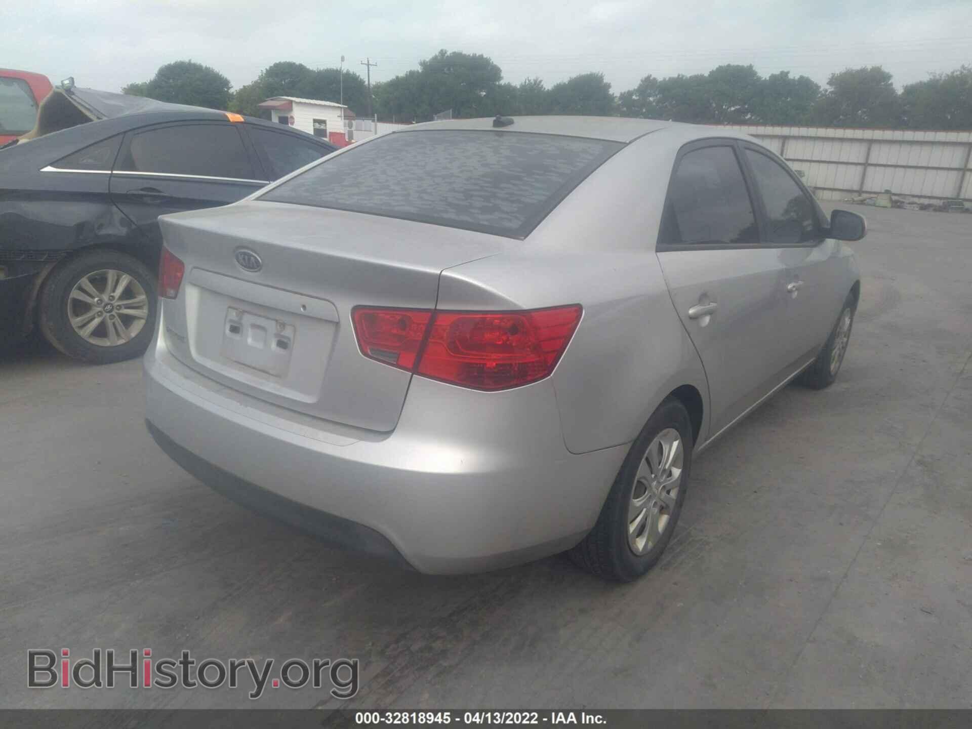 2011 KIA FORTE - VIN: KNAFT4A24B5461746 - Фото 4