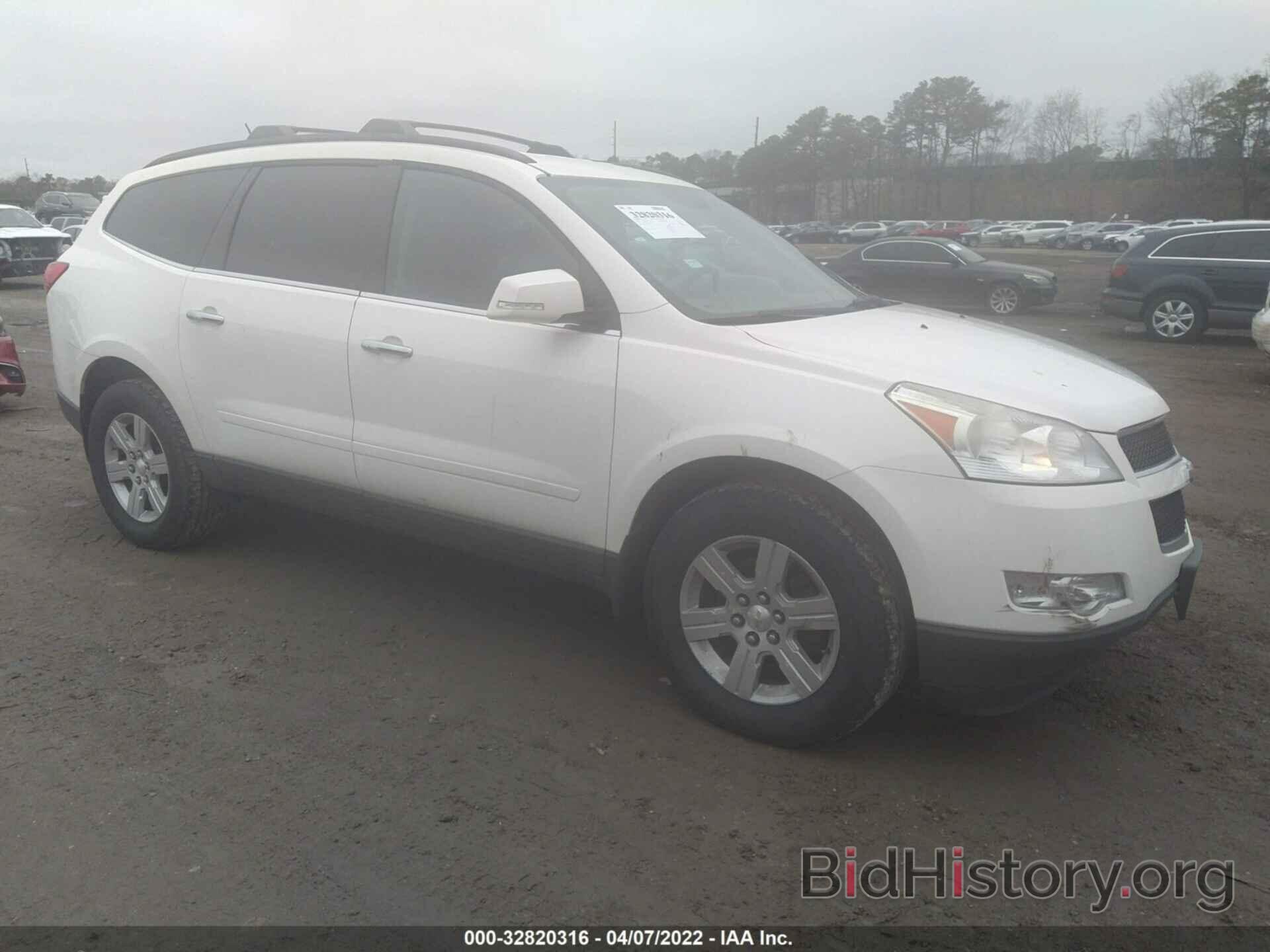 Photo 1GNKVGED6BJ124177 - CHEVROLET TRAVERSE 2011
