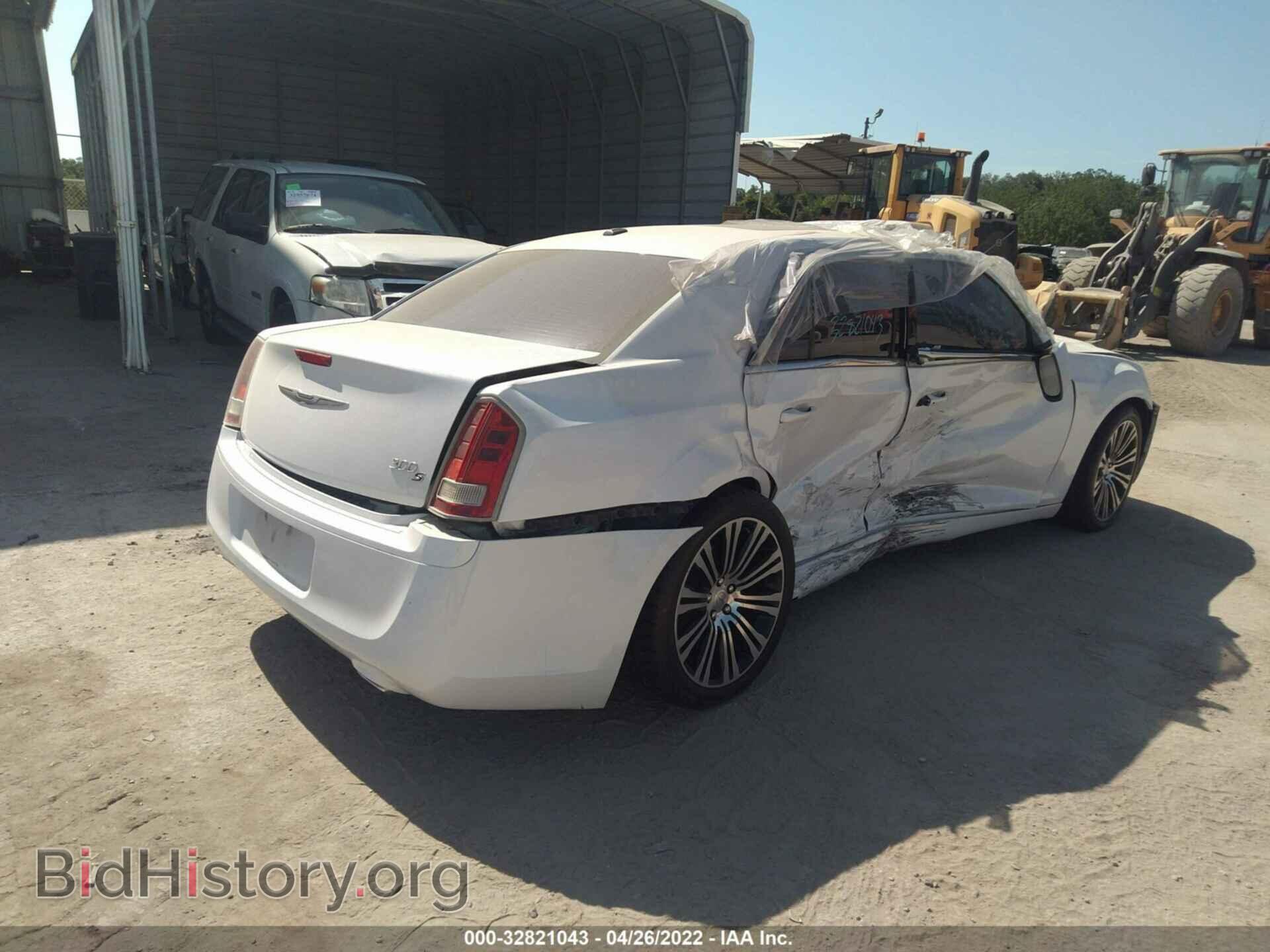 2013 CHRYSLER 300 - VIN: 2C3CCABG6DH703323 - Фото 4