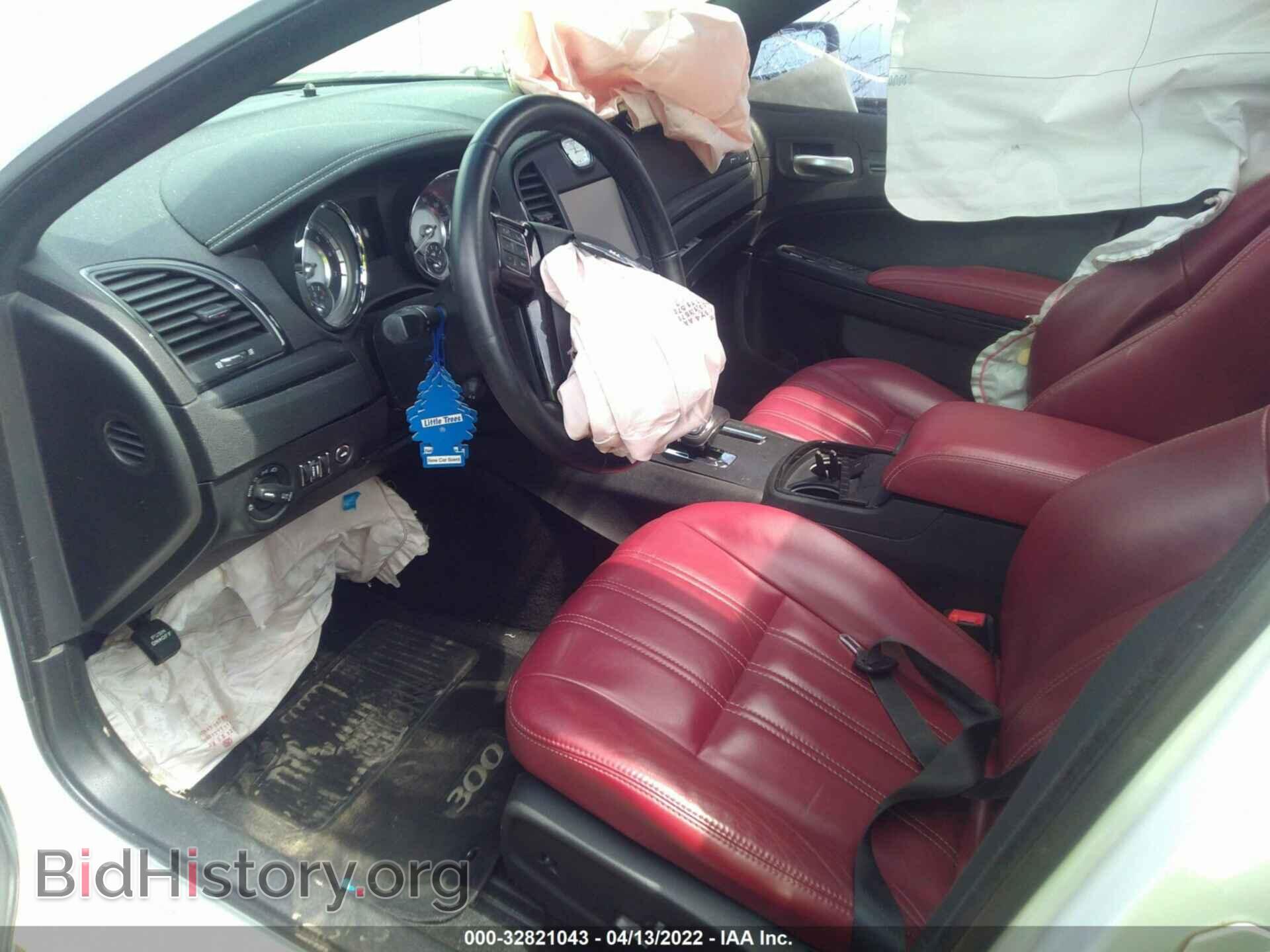 2013 CHRYSLER 300 - VIN: 2C3CCABG6DH703323 - Фото 5