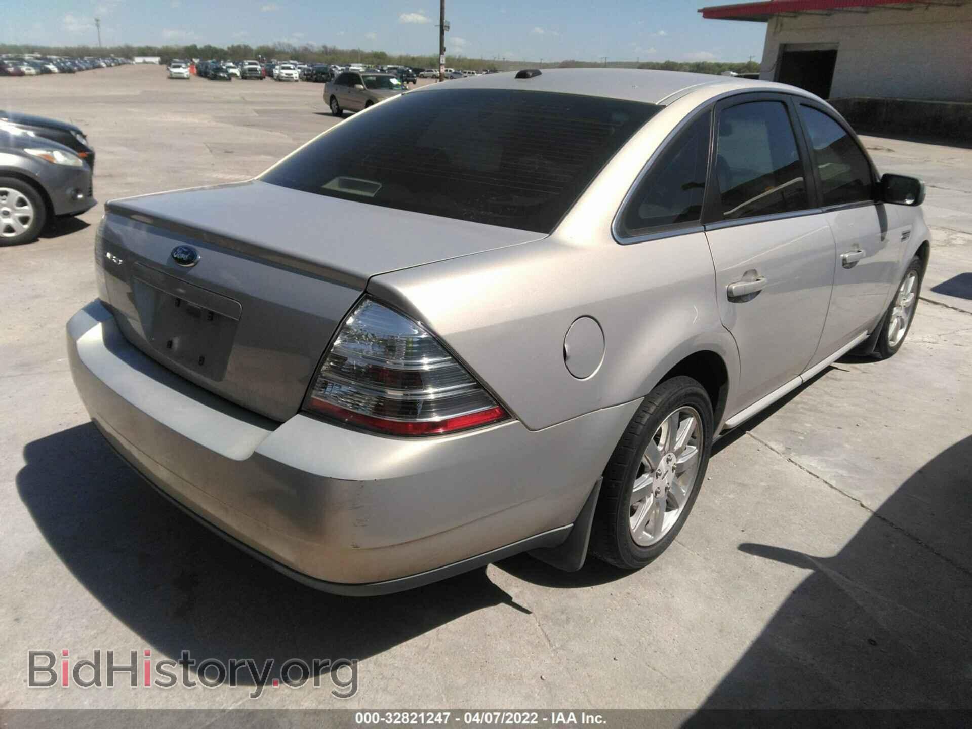 2009 FORD TAURUS - VIN: 1FAHP23W19G123777 - Photo 4