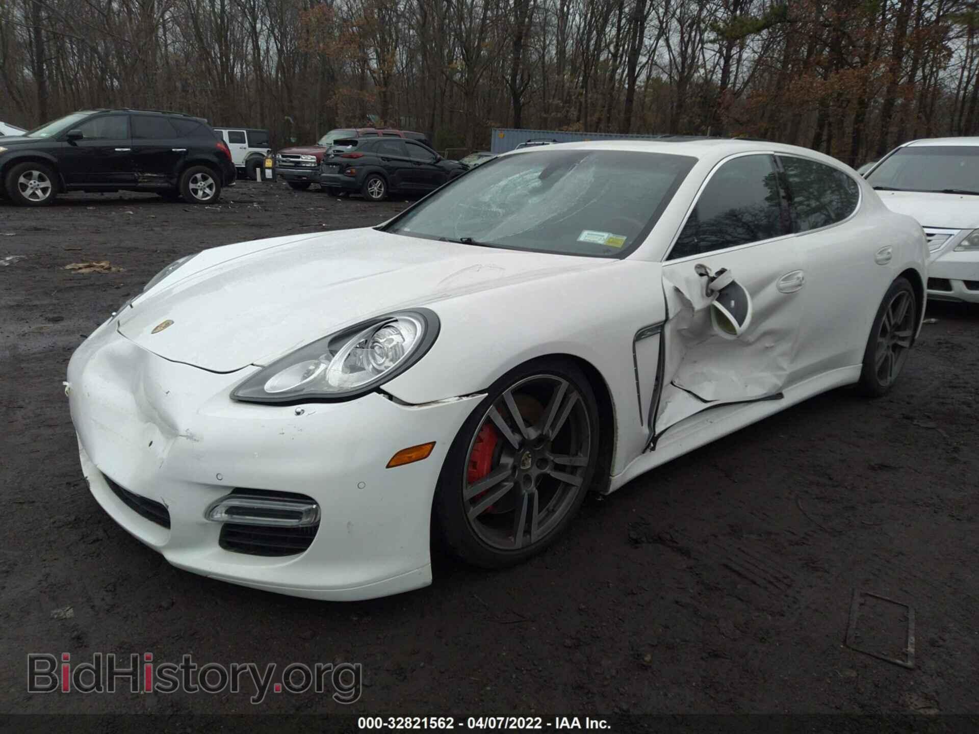 2011 PORSCHE PANAMERA - VIN: WP0AC2A76BL090694 - Фото 2